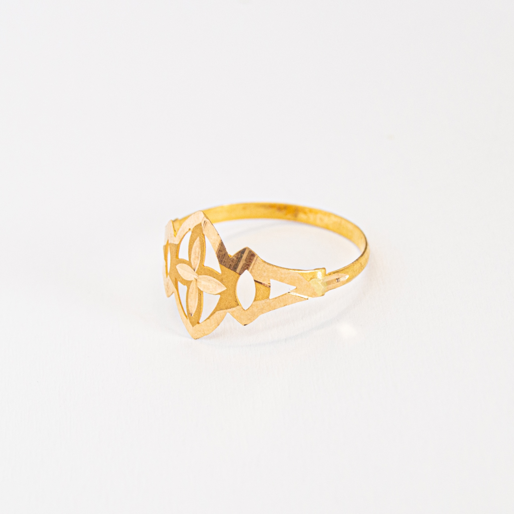  gold ring , 21k 
