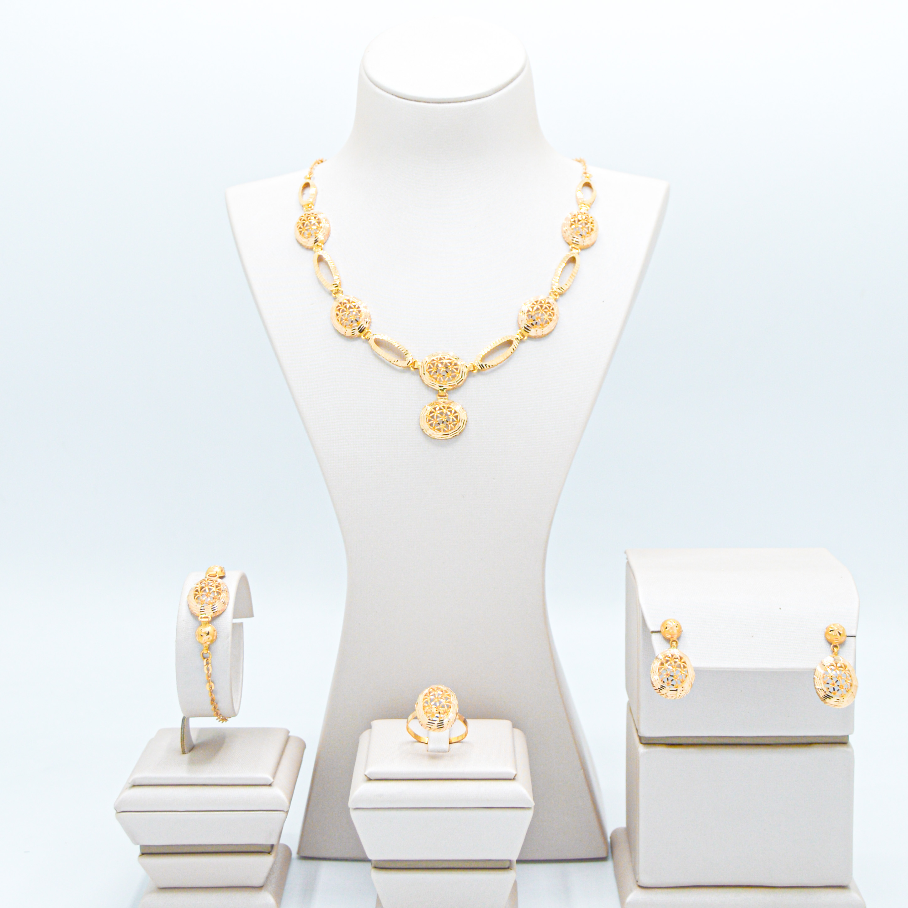  Gold set 21 k  