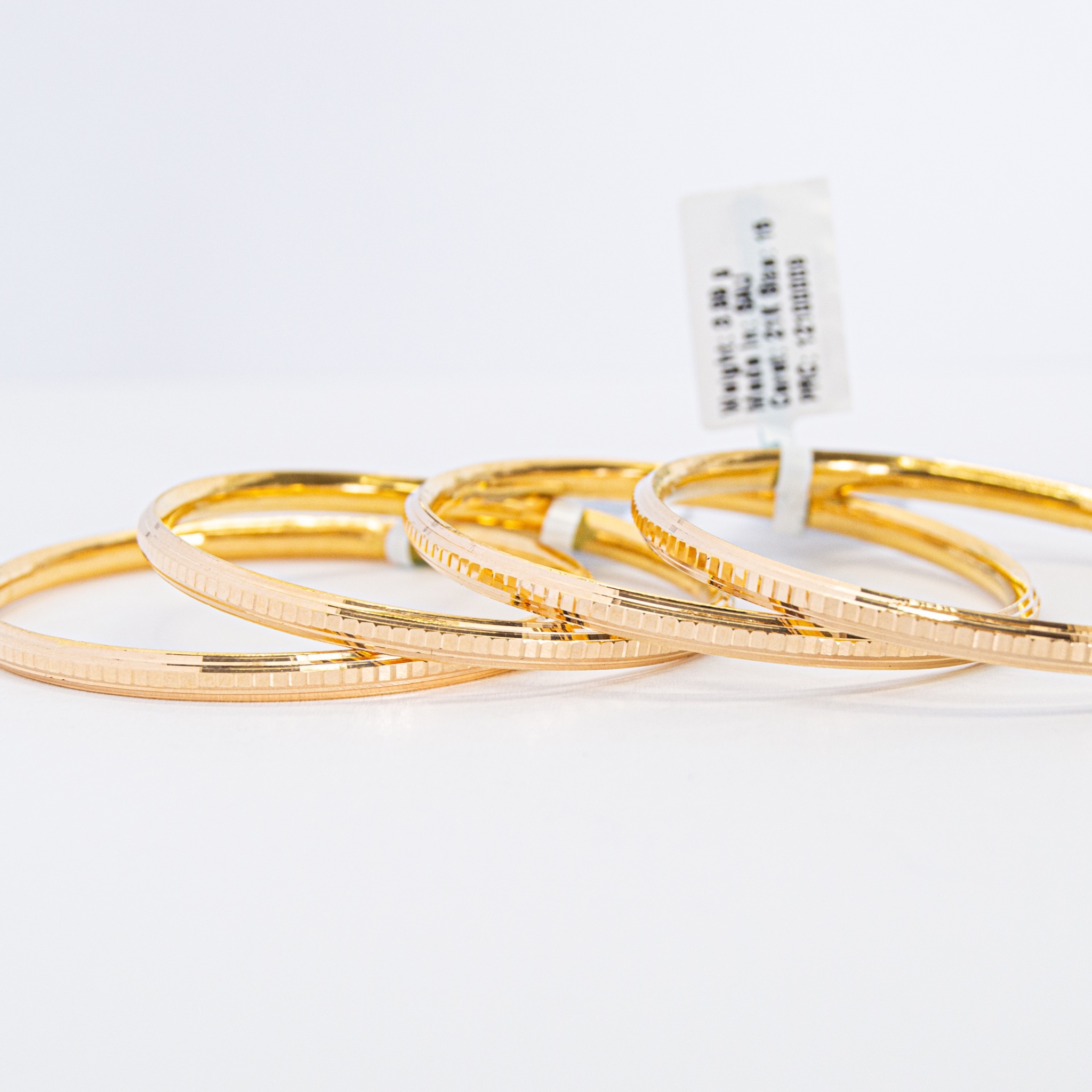  thinnies kids bracelets 21k, gold.one piece  