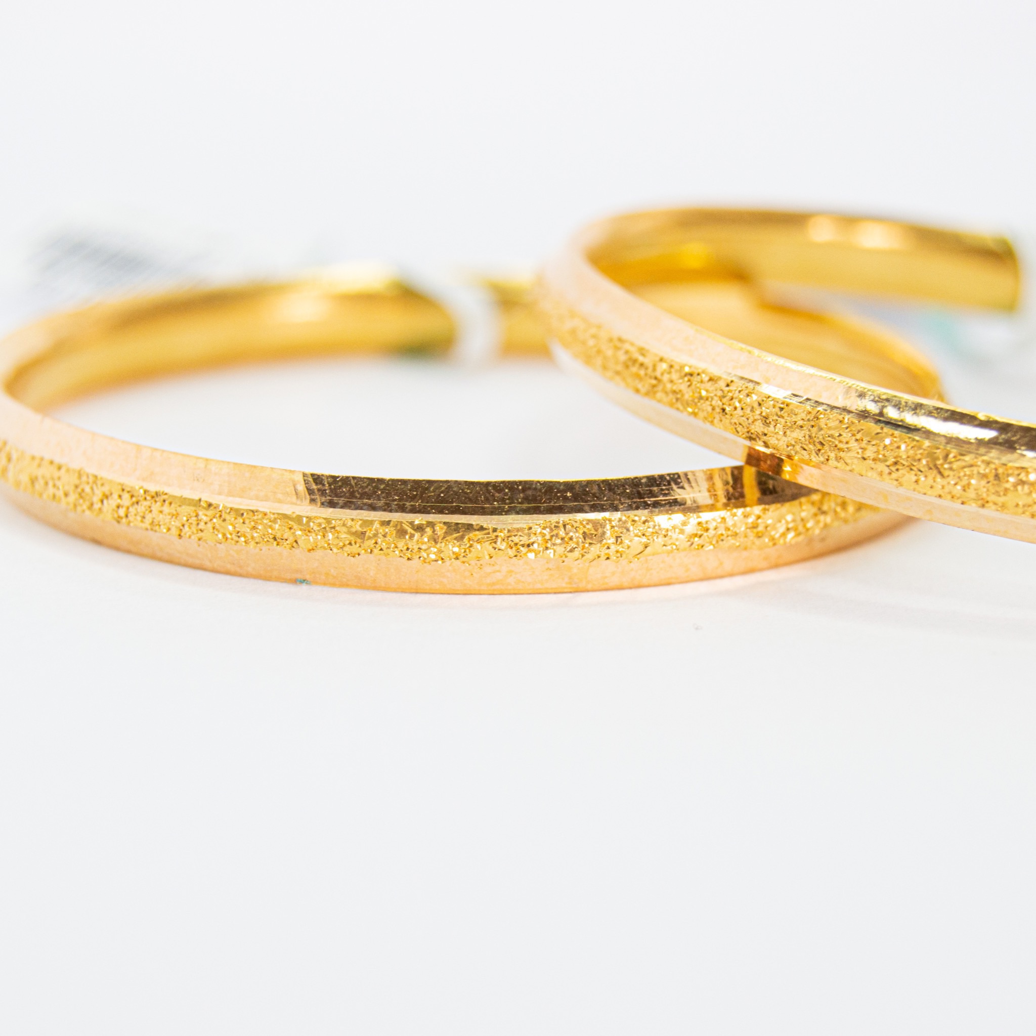  kids bracelets 21k, gold .one piece  