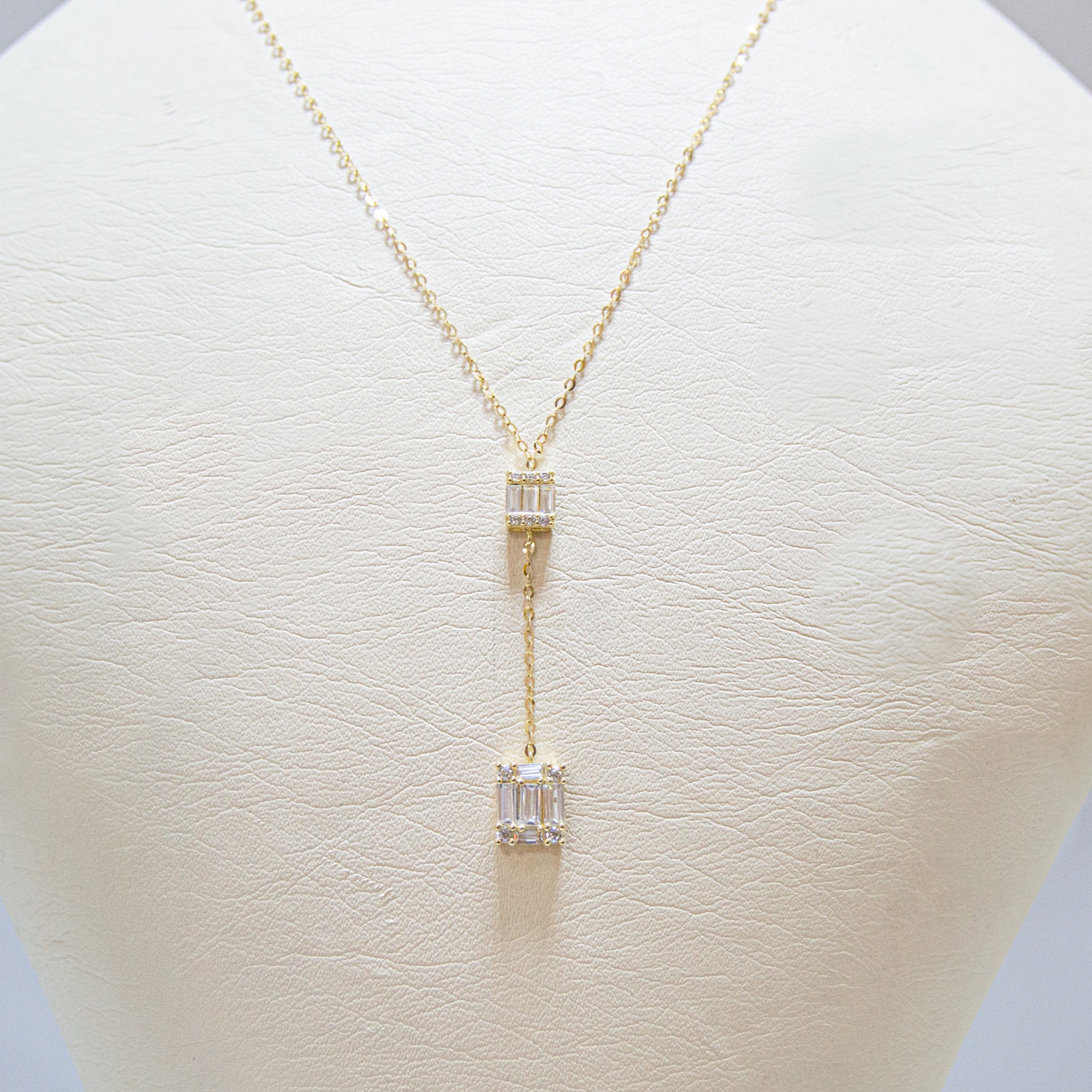   gold solitare necklace, 18k  