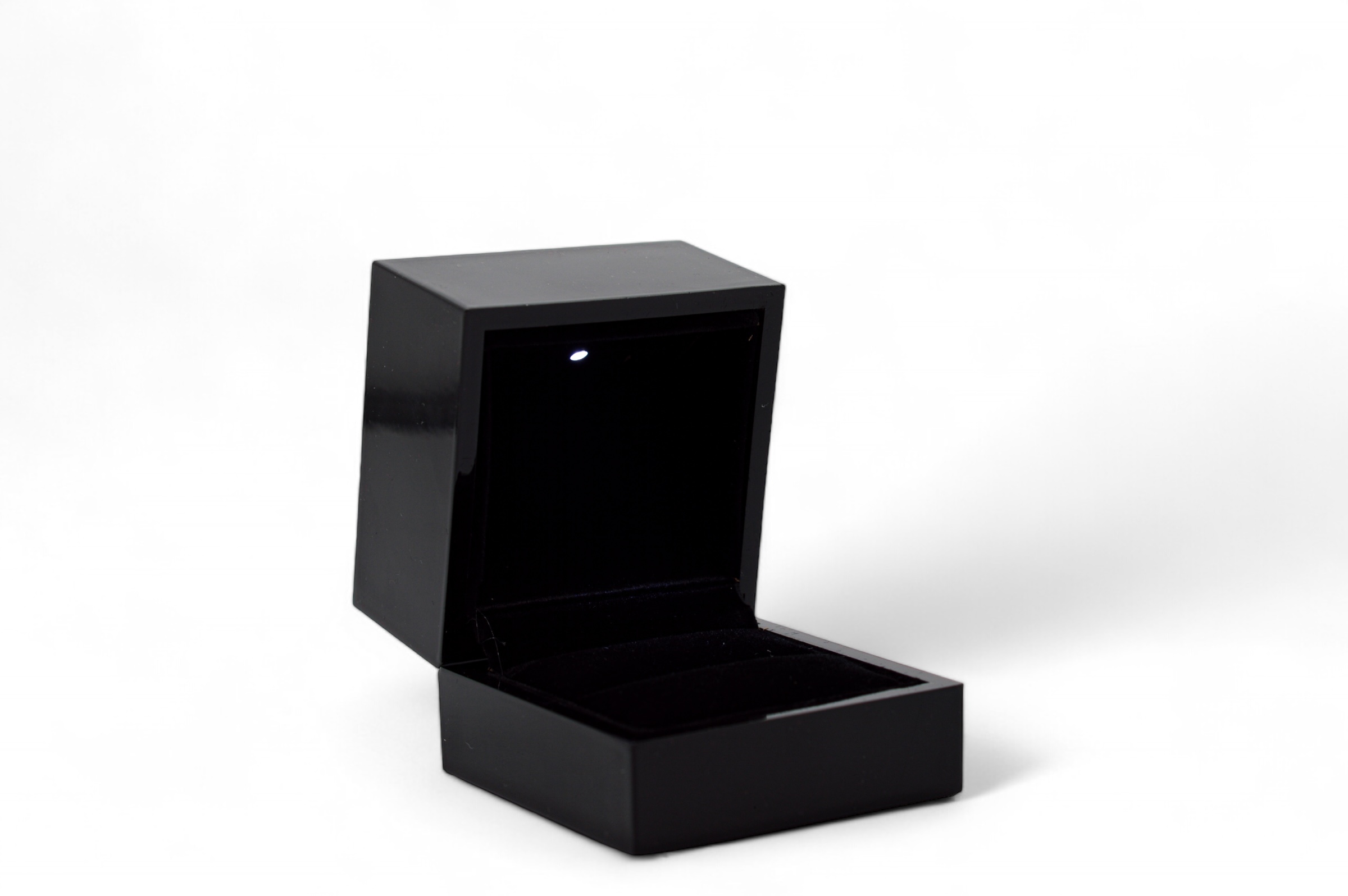  Black ring box  