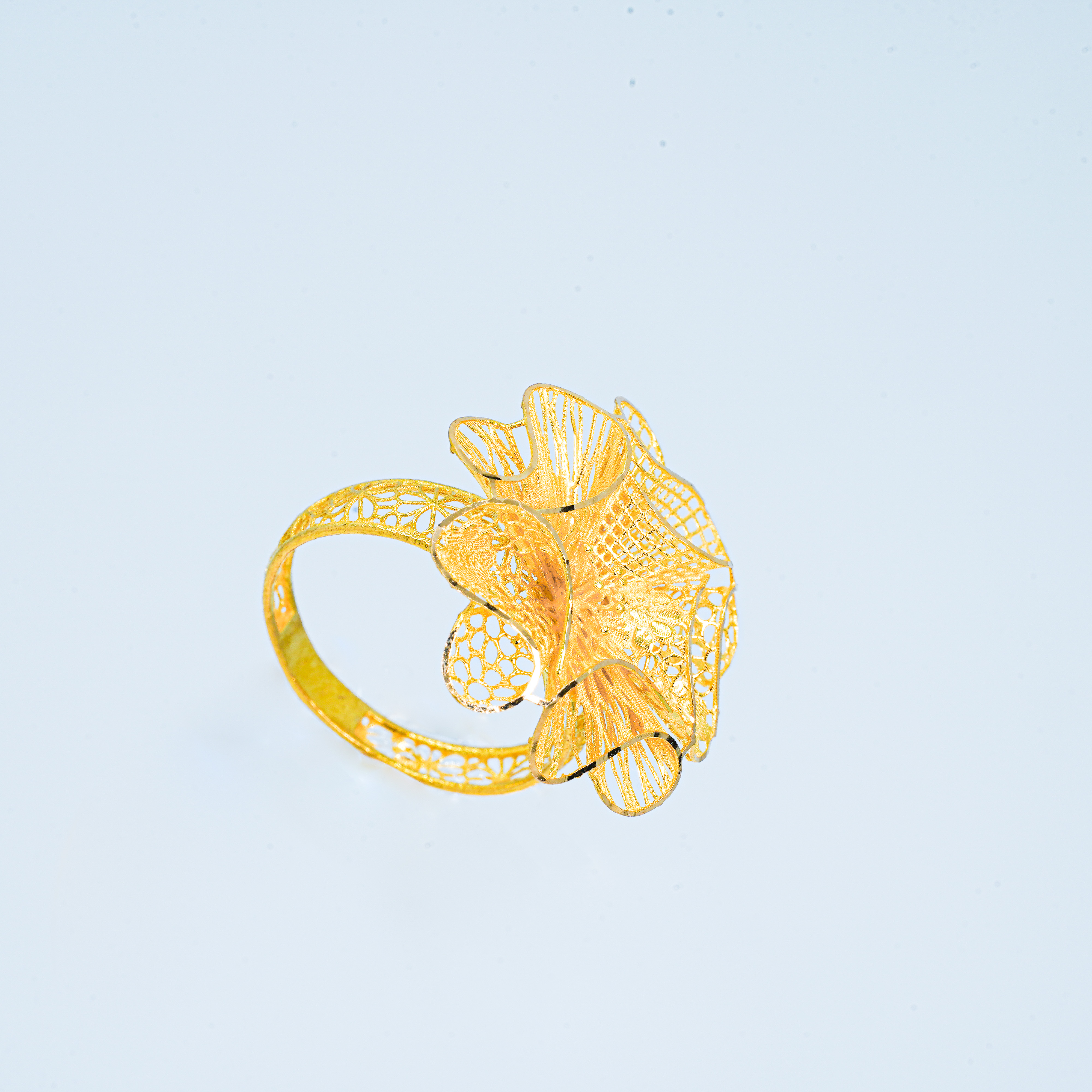  Ruffles ring 21k, gold  