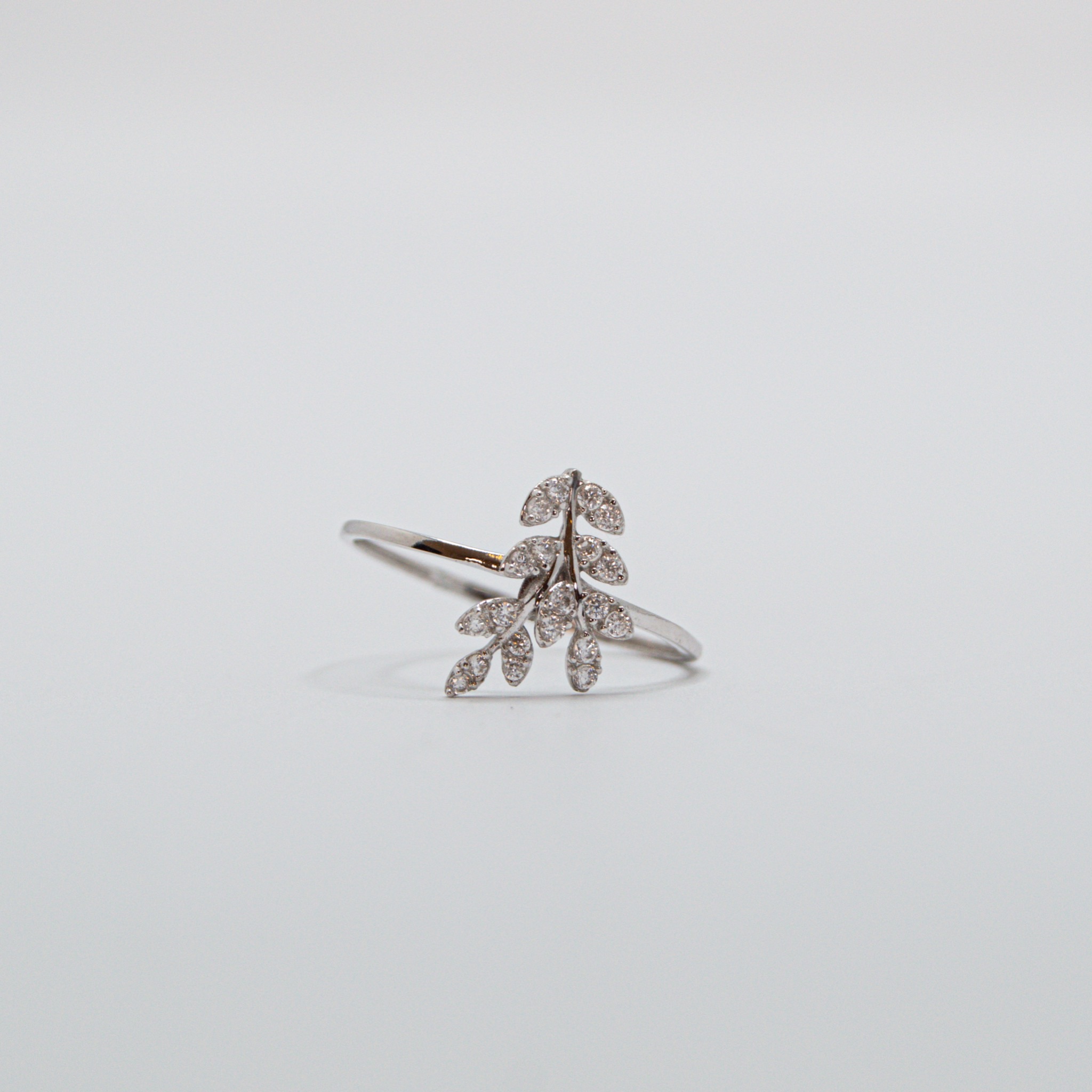  white gold half set 18k 