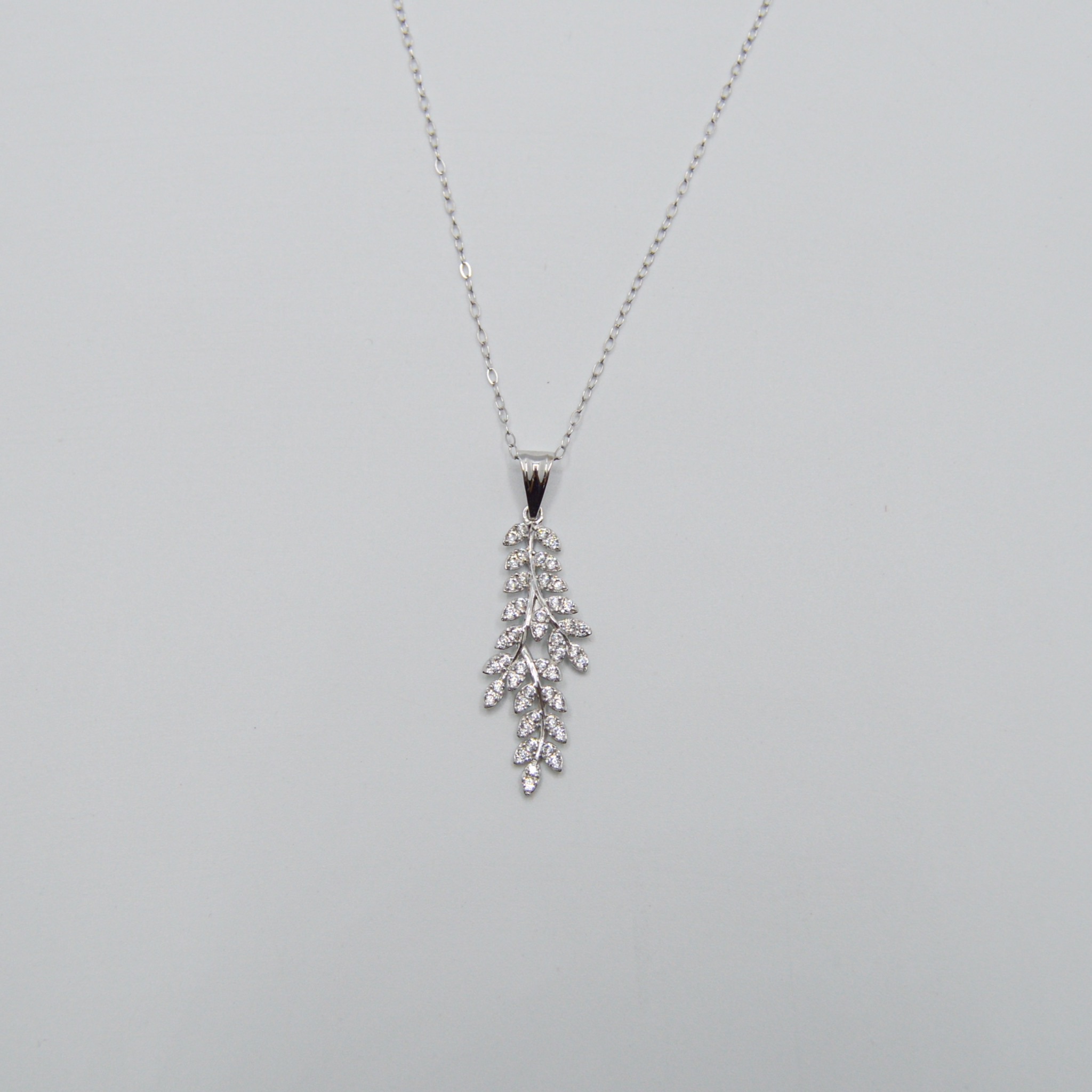  white gold half set 18k 