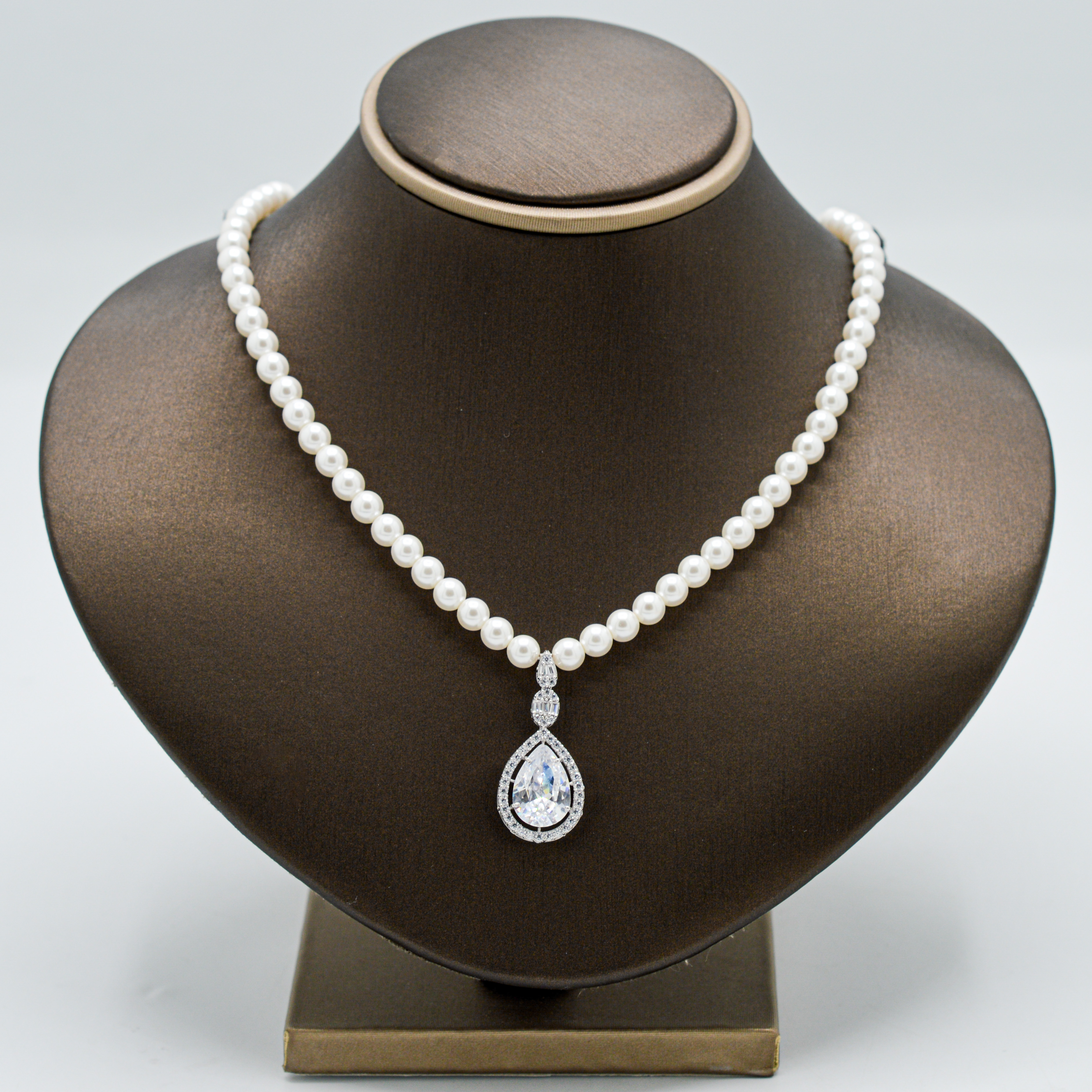  Pearls and gold necklace 18k 