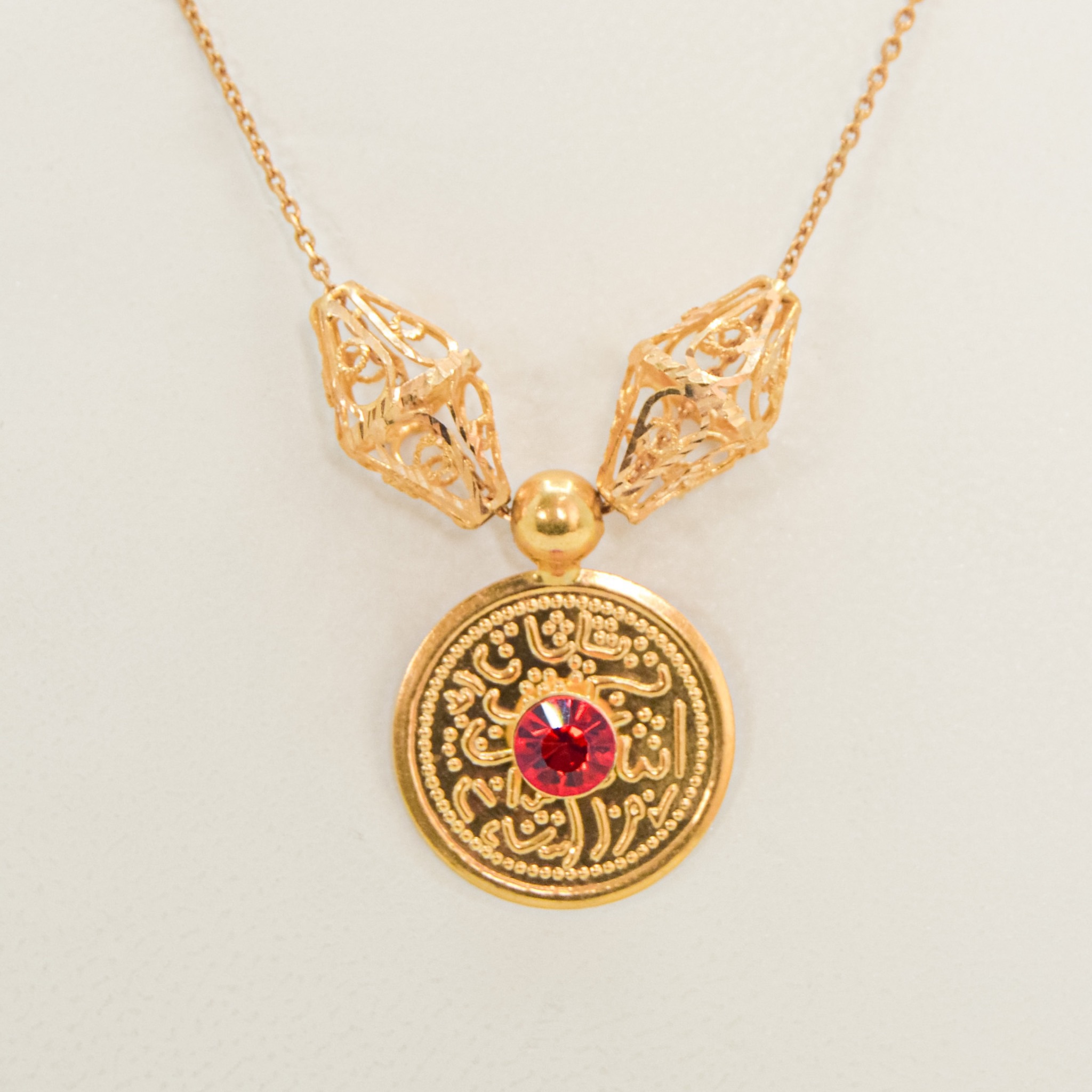  pink necklace 21k,gold  