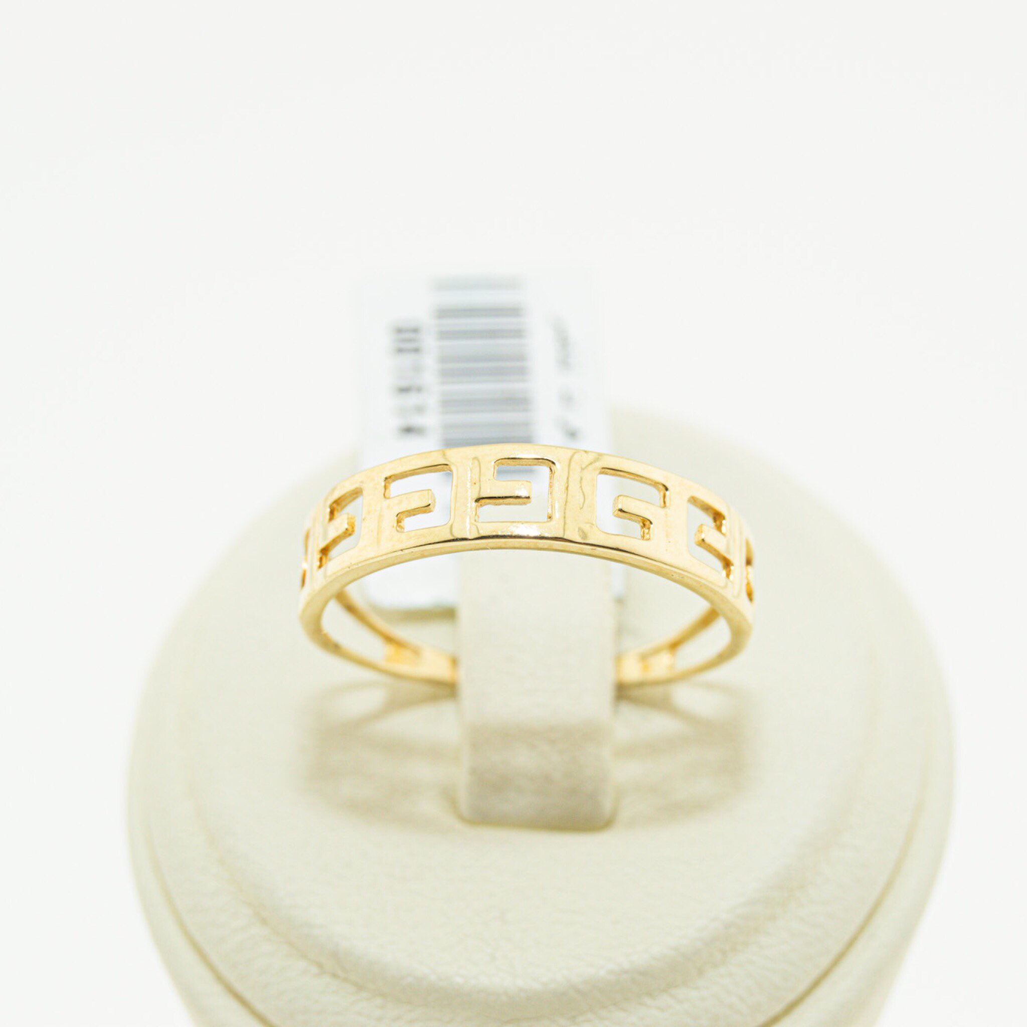  Modren designed ring 18k, gold  