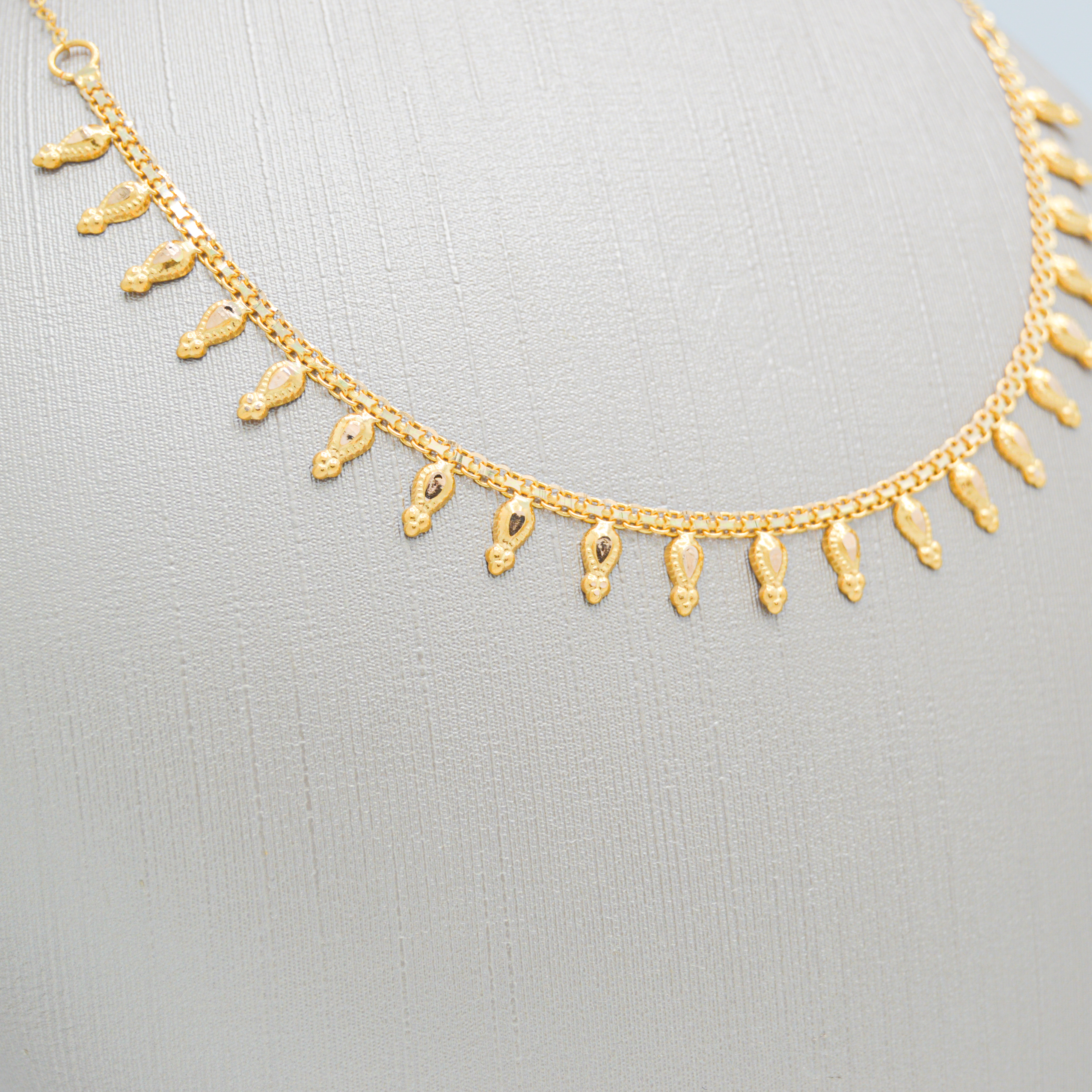  Jasmine necklace 21k , gold  