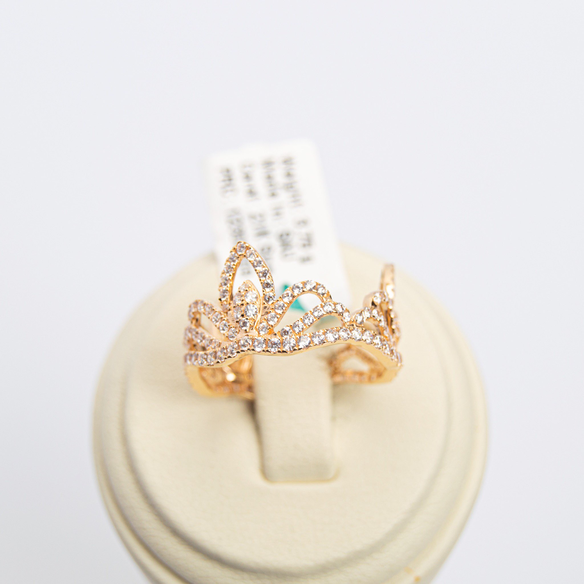  Queen crown engagement ring 21k, gold 