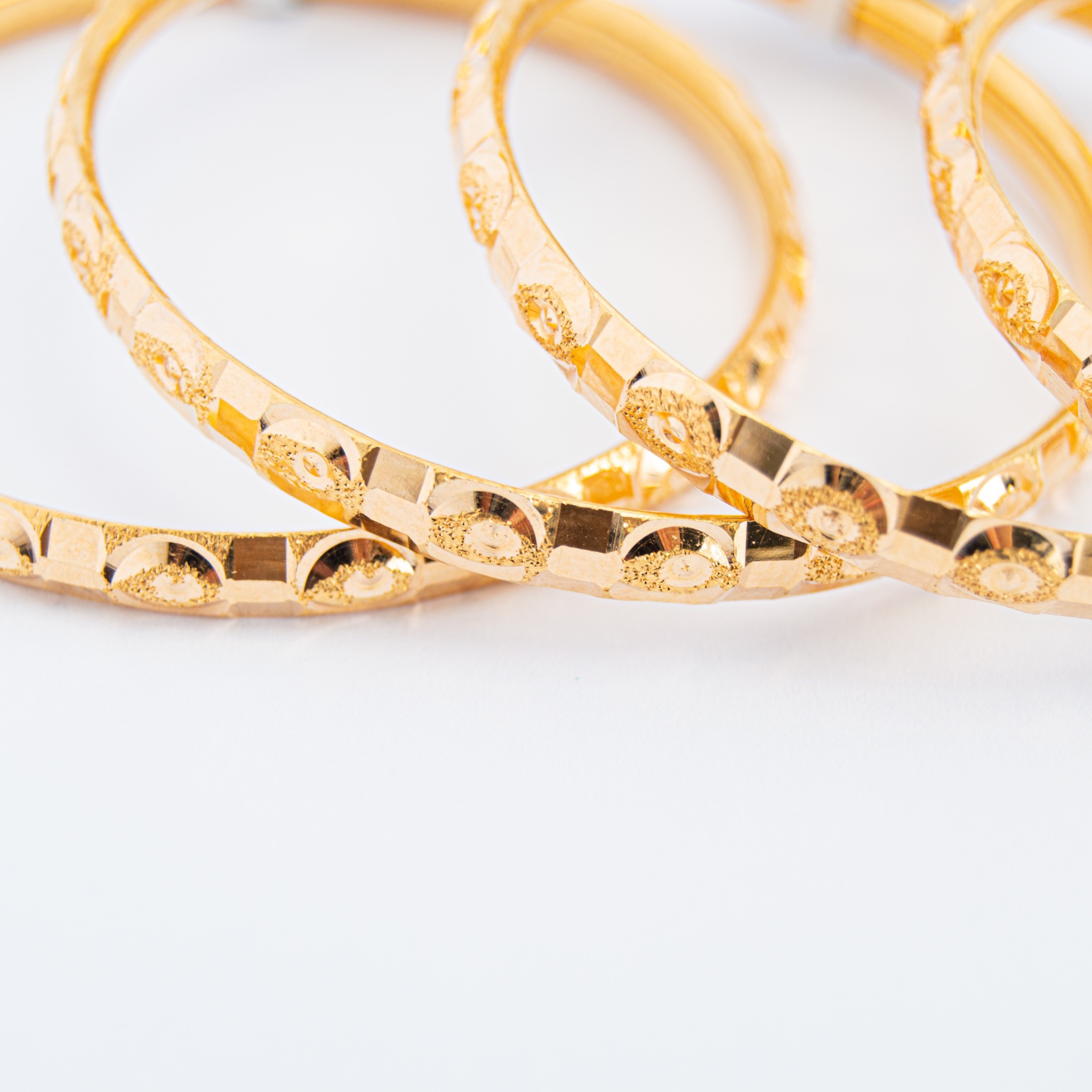  kids bracelets 21k, gold. One piece  