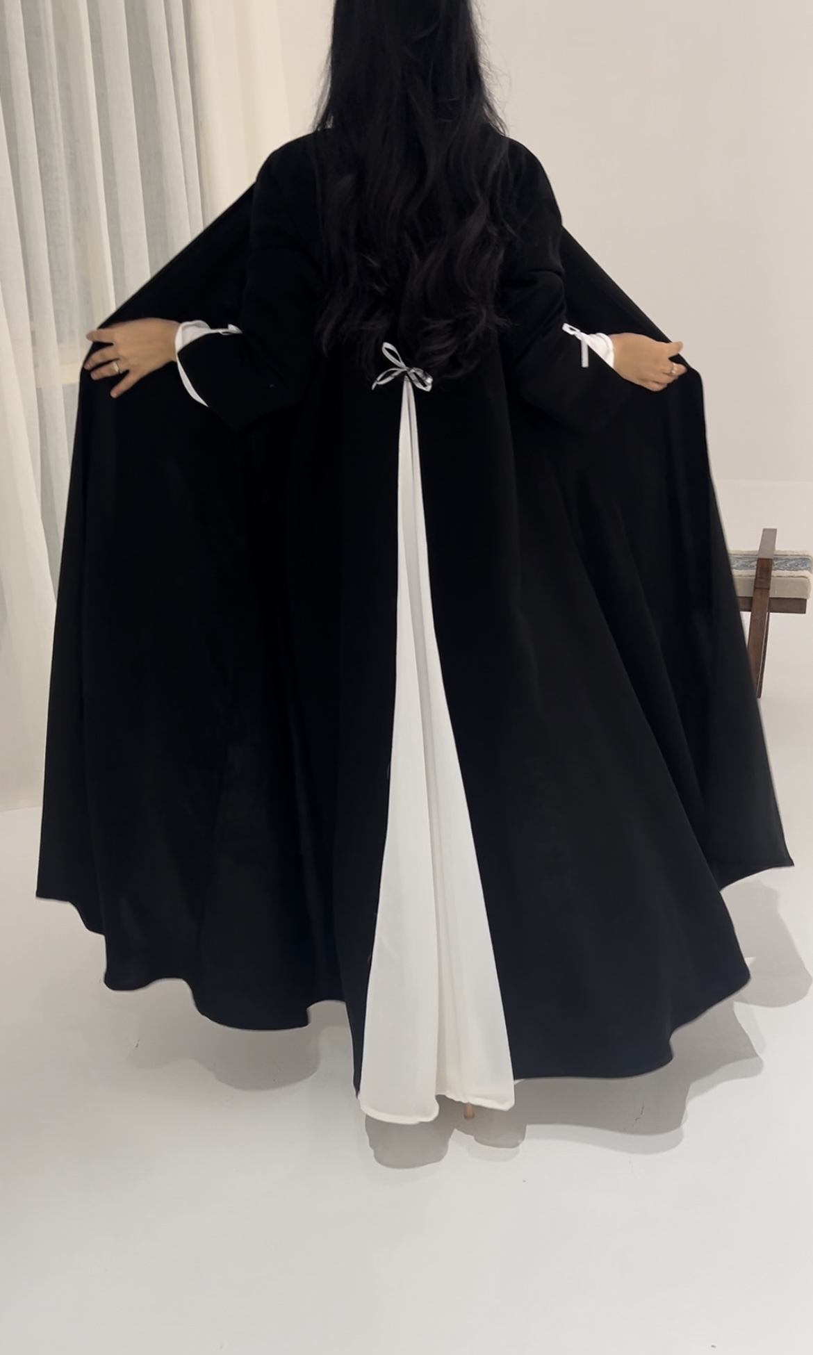  عباية بكسرة خلفية