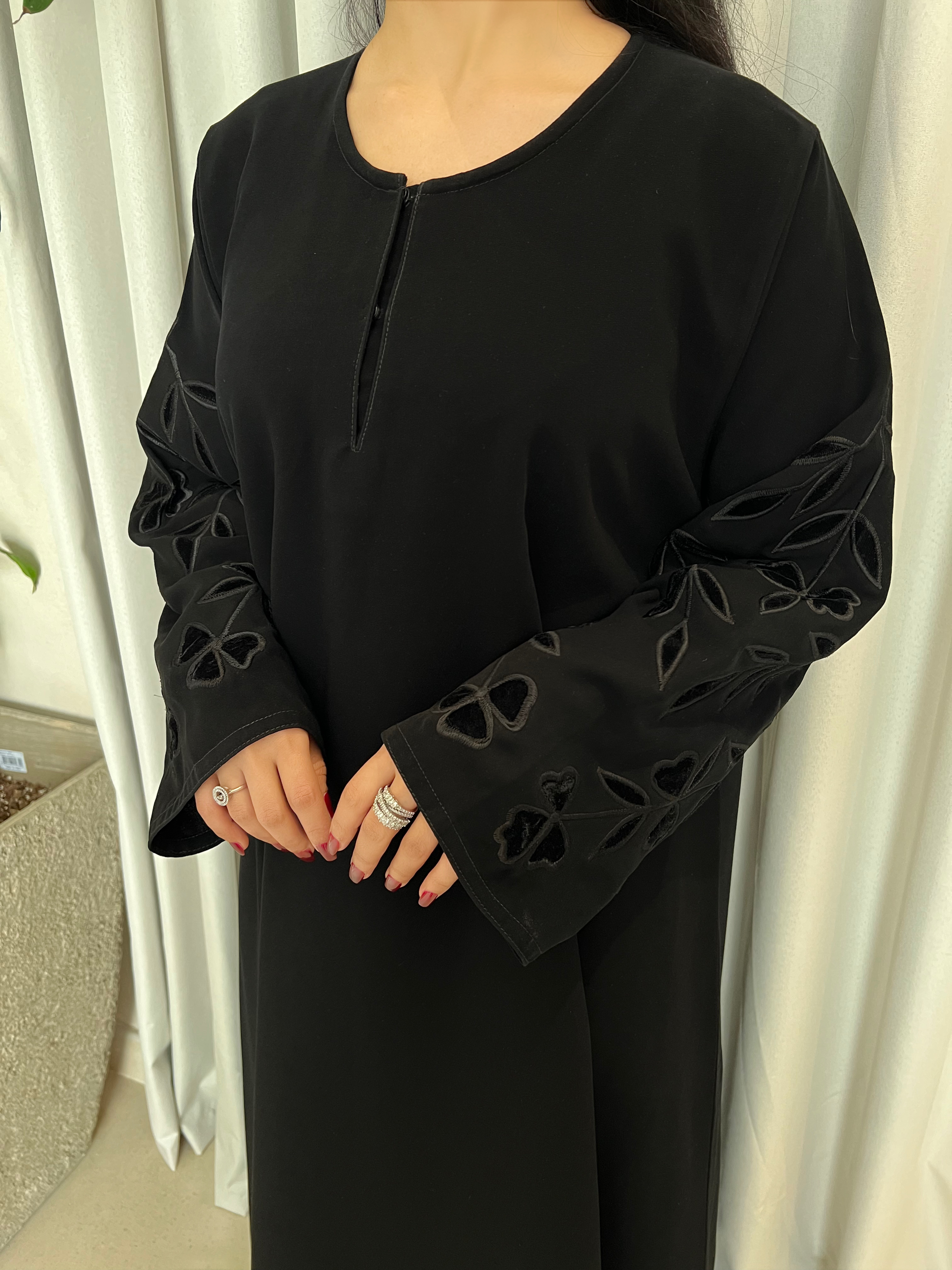عباية اغصان