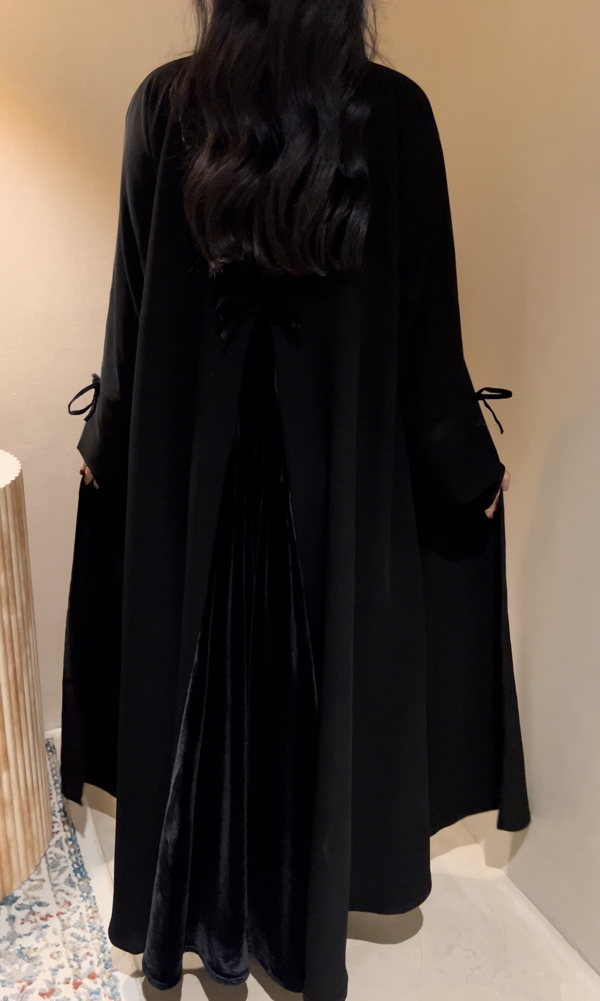 عباية اسود سادة