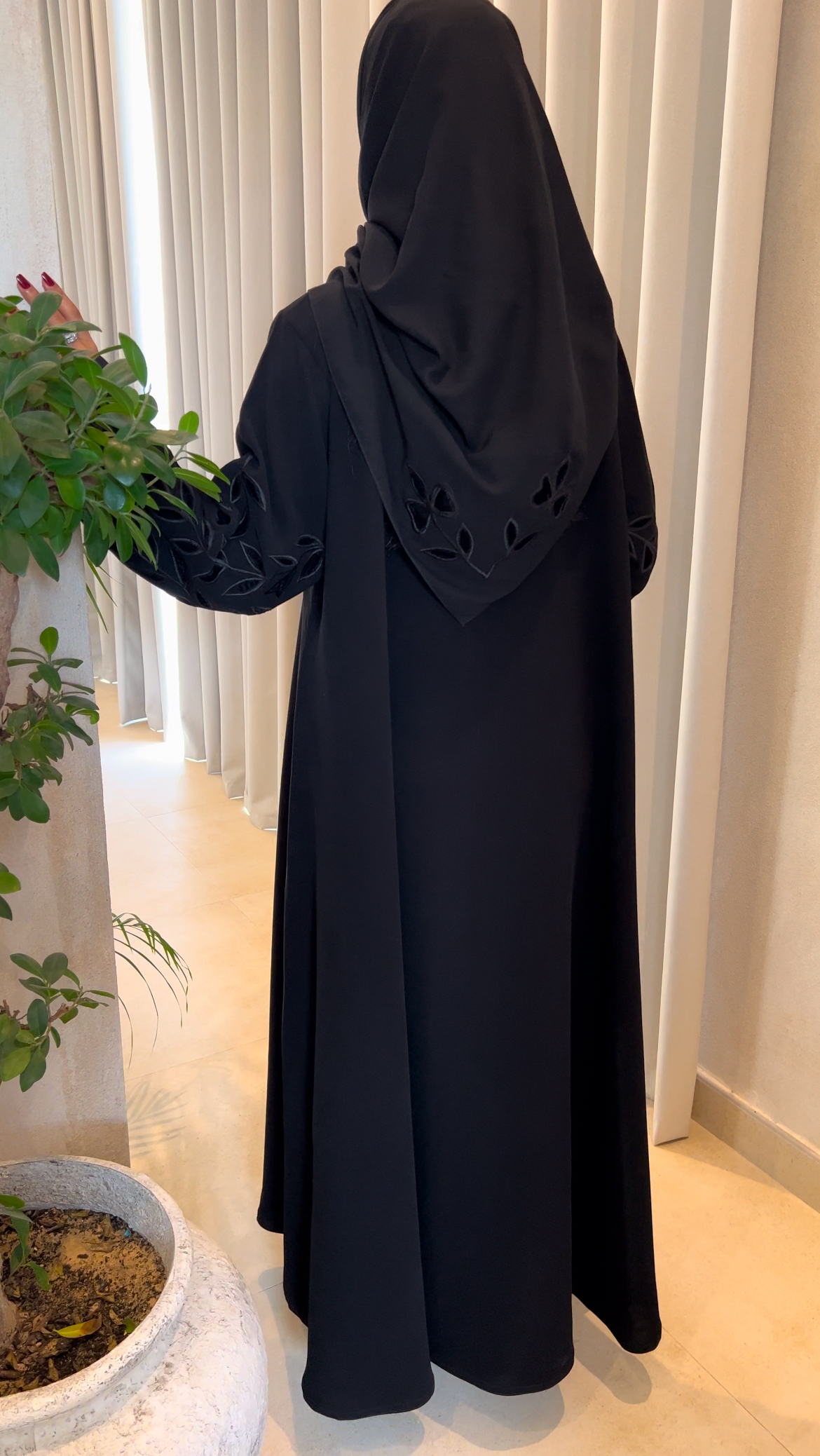 عباية اغصان