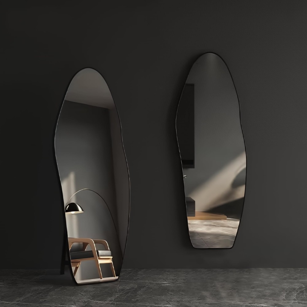 مرآة بيضاوية غير منتظمة