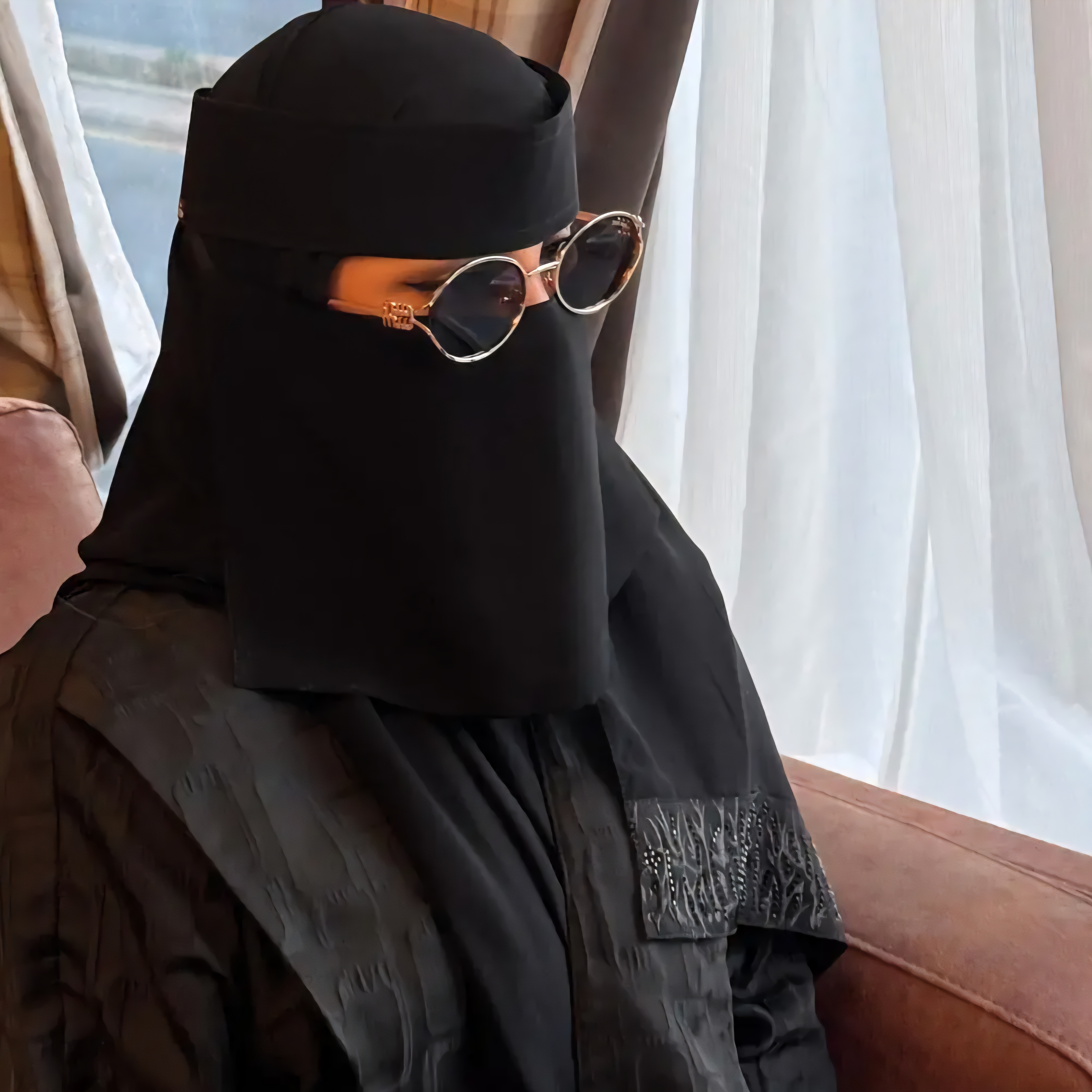  نظارة ميو ميو عدسة بنية 