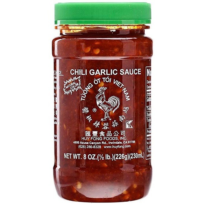 CHILI GARLIC SAUCE "HUY FONG FOODS"