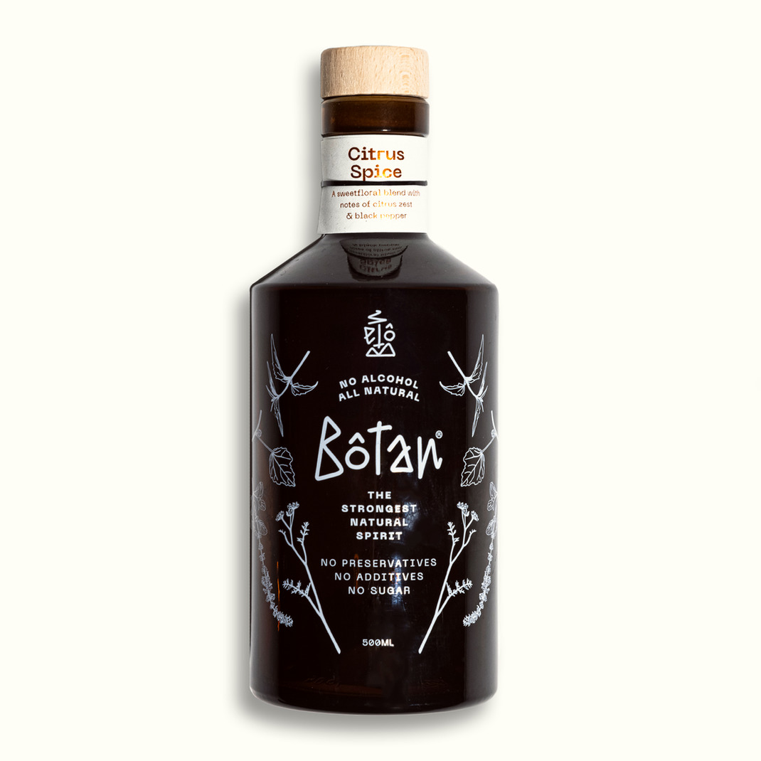 ماء مقطر (بهارات حامضة) 