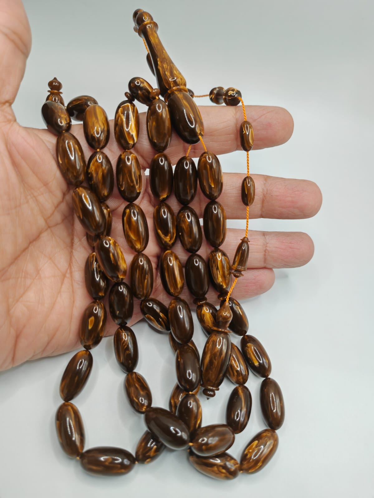 مسباح بكلايت عصي جالكسي بلون كحلي مجري بشكل صنوبري وخراطة سيد بوخارست ورشة العراب