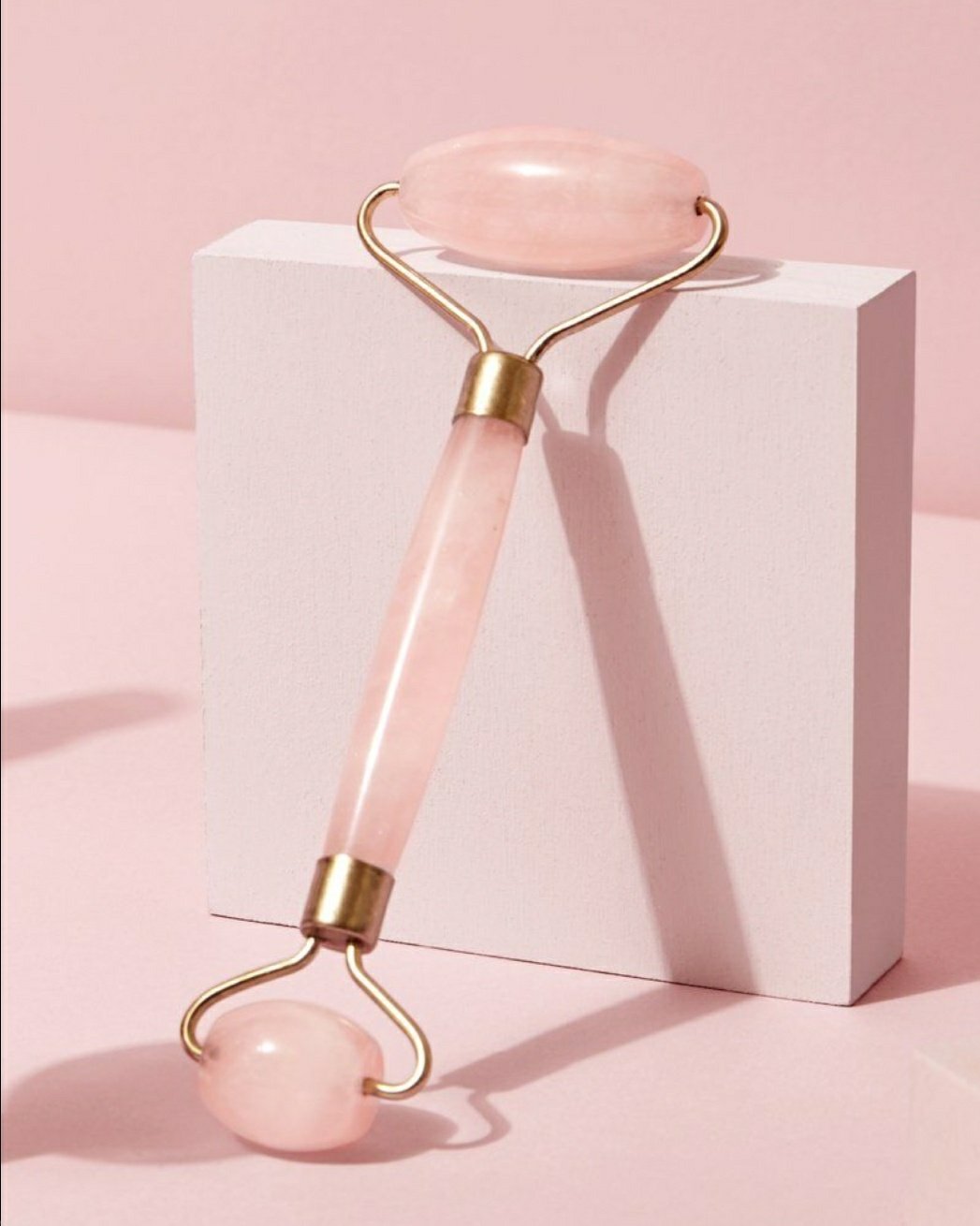  رولر للوجه HERBIVORE Rose Quarters 