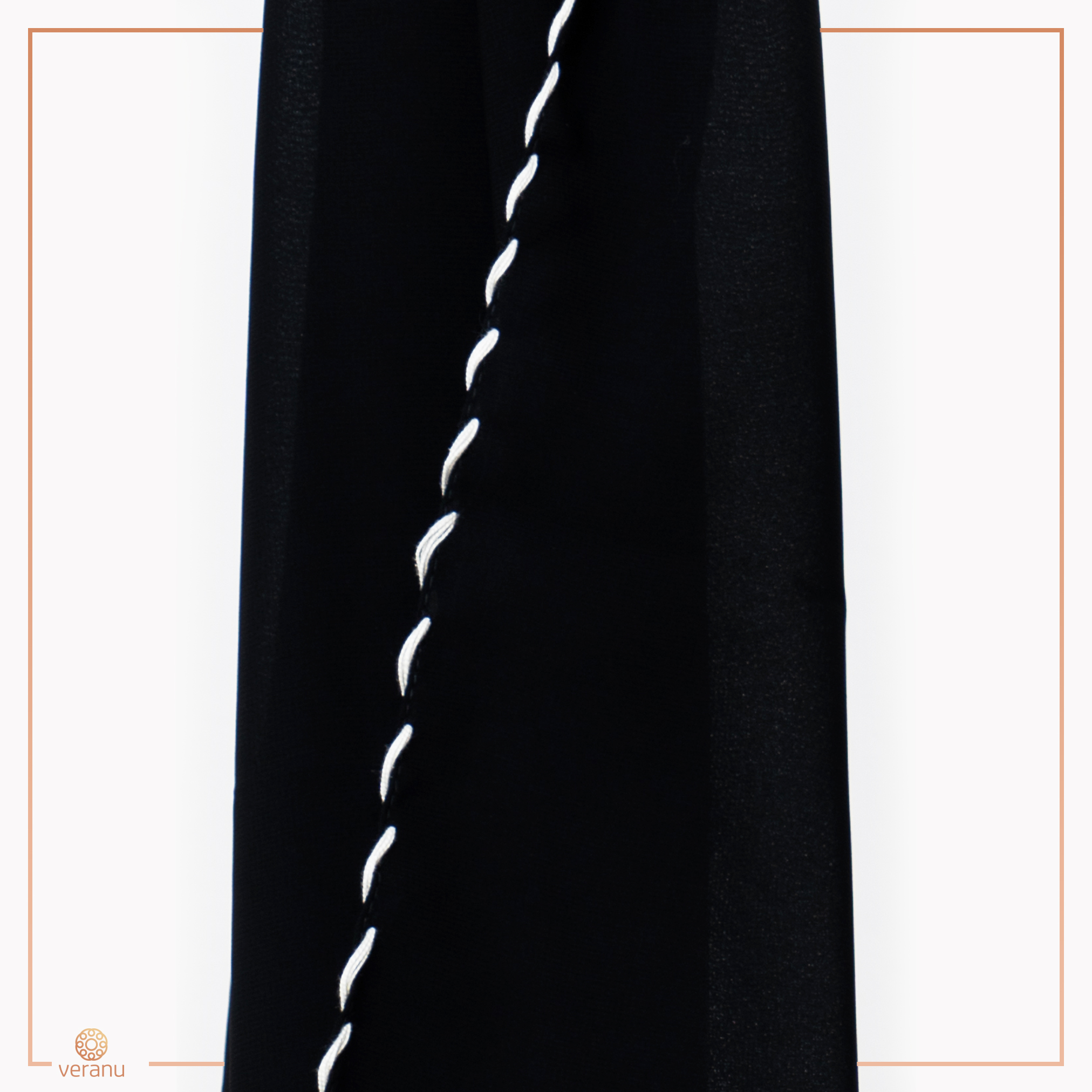 TA-205 طرحه سوداء مع تحديد ابيض 