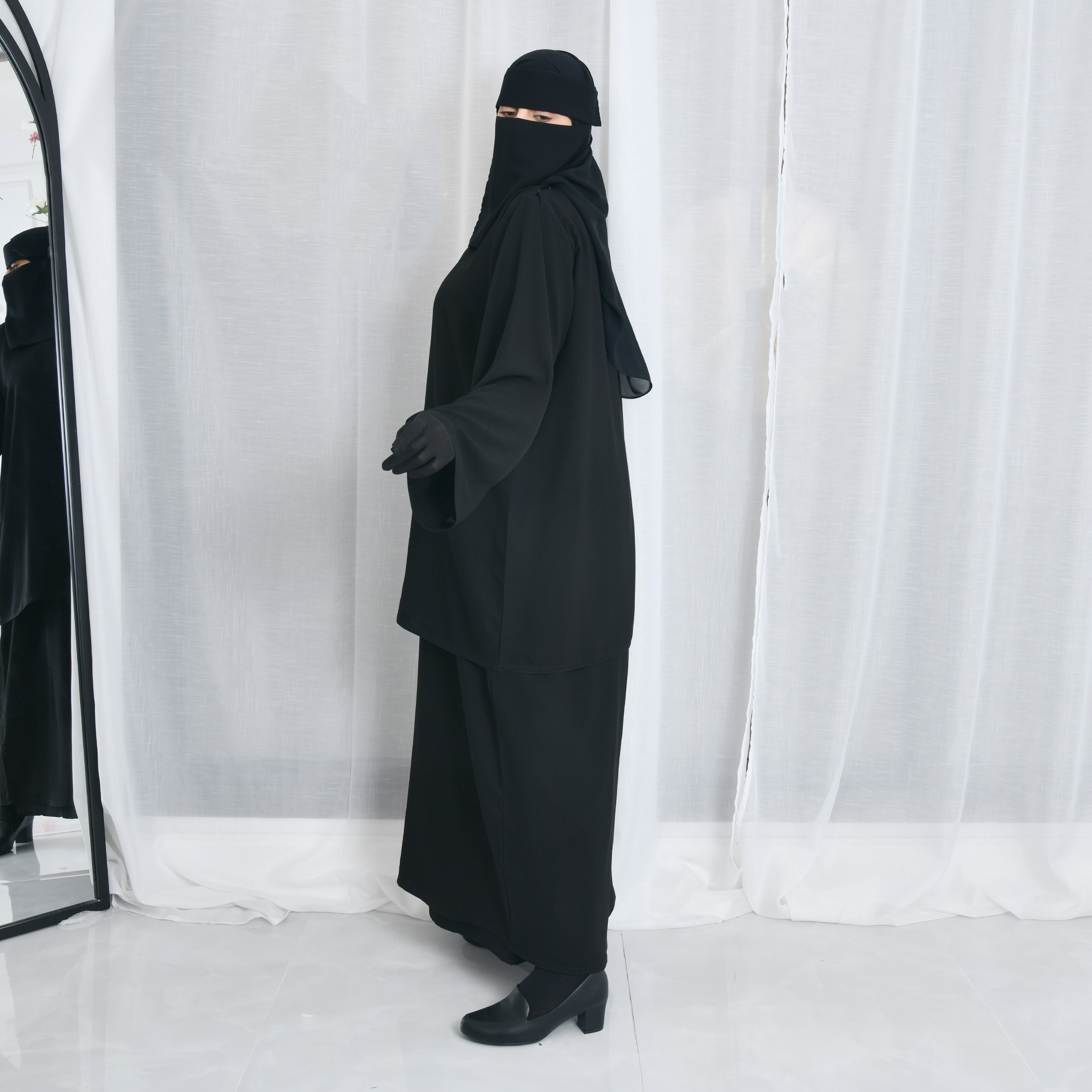  عباية كتف سادة بقطعتين متصلة 
