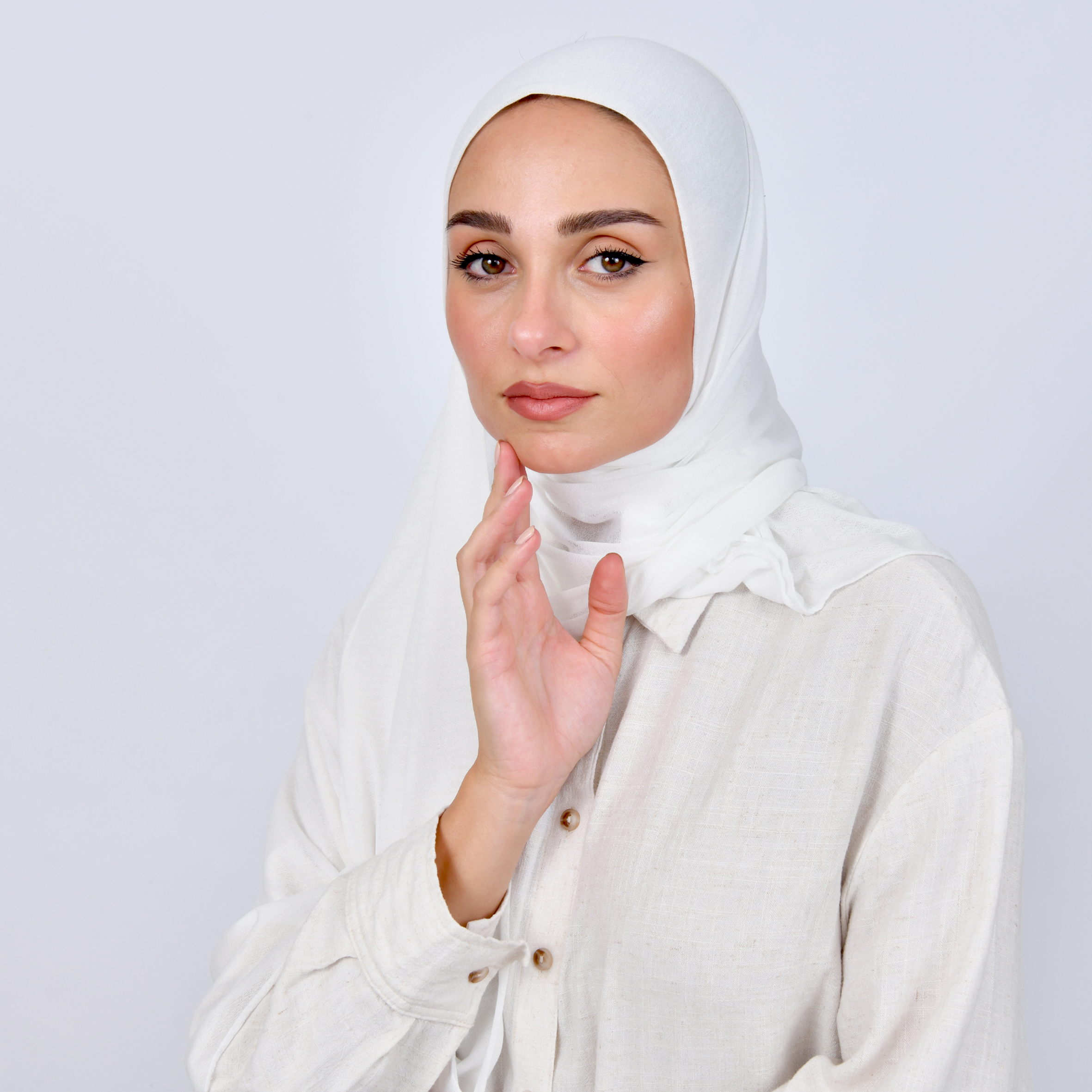  طرحة قطن ربع مبطنة من الامام بخياطة  - اوف وايت 