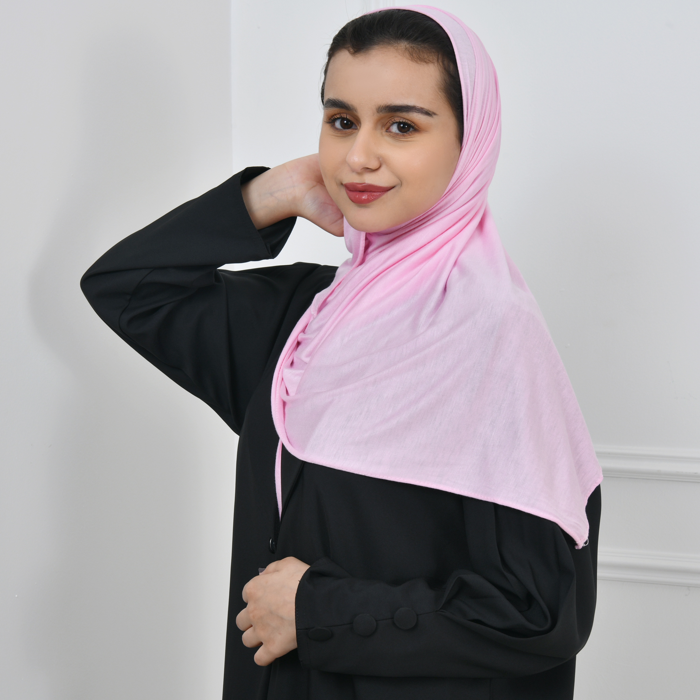  طرحه القطن اللون الوردي الفاتح 