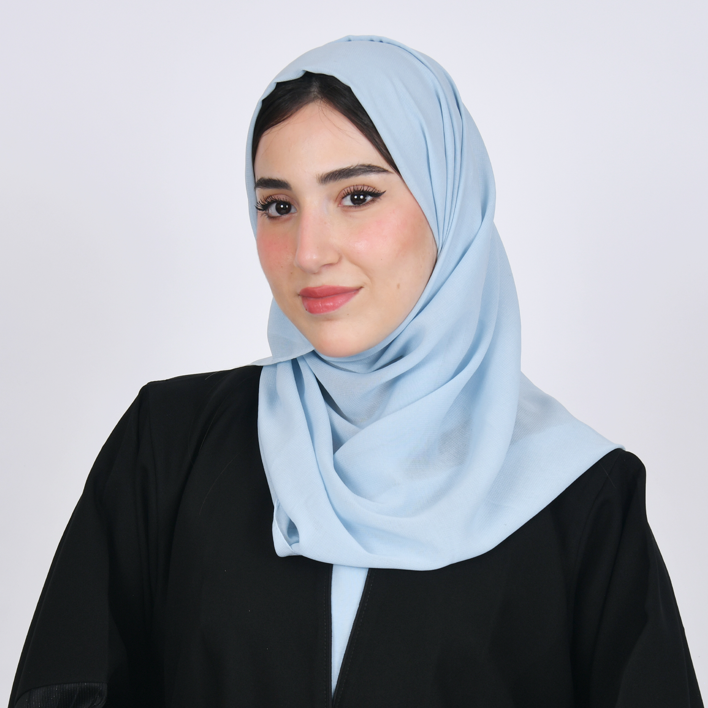  طرحه حرير بلون سماوي  