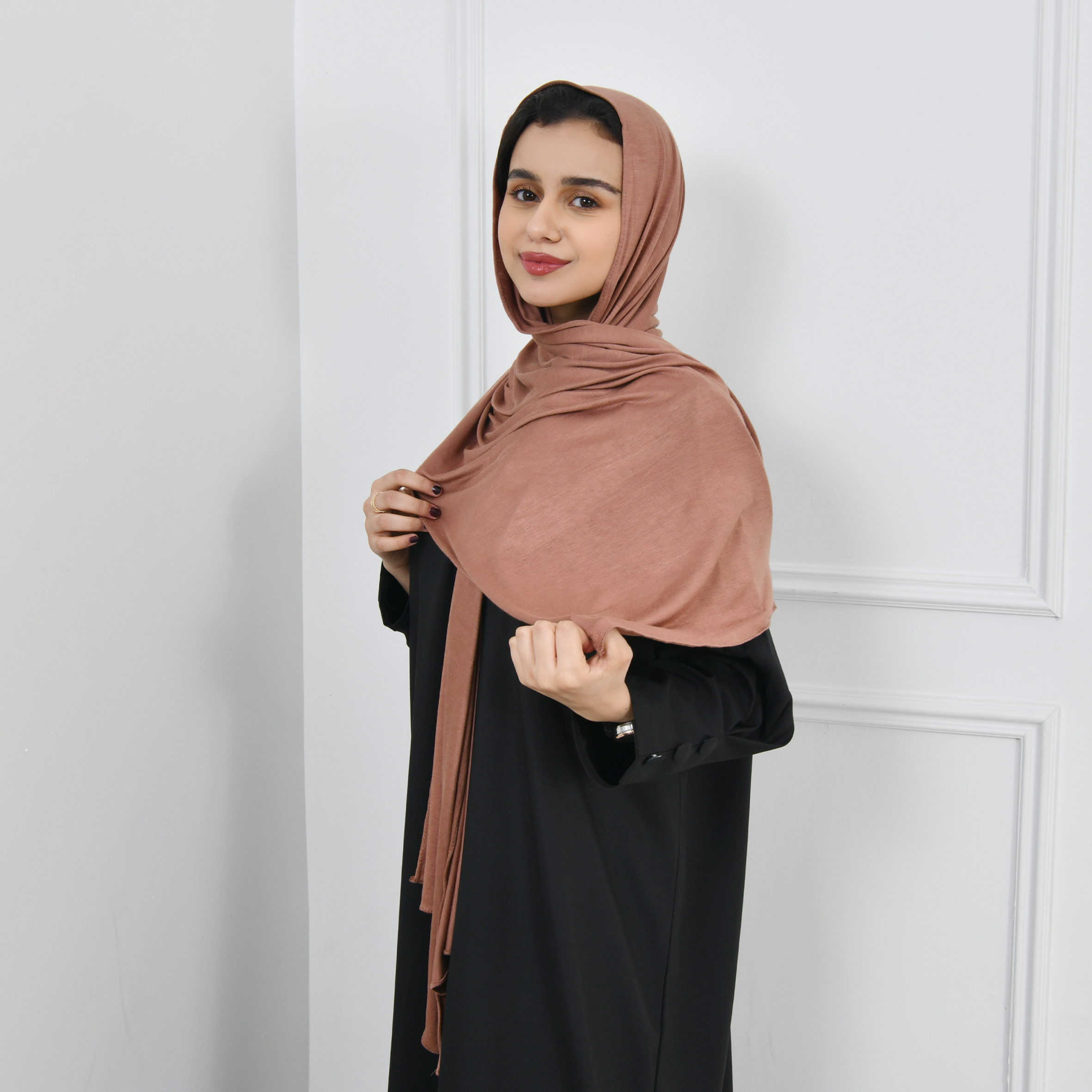  طرحه قطن باللون اللحمي 