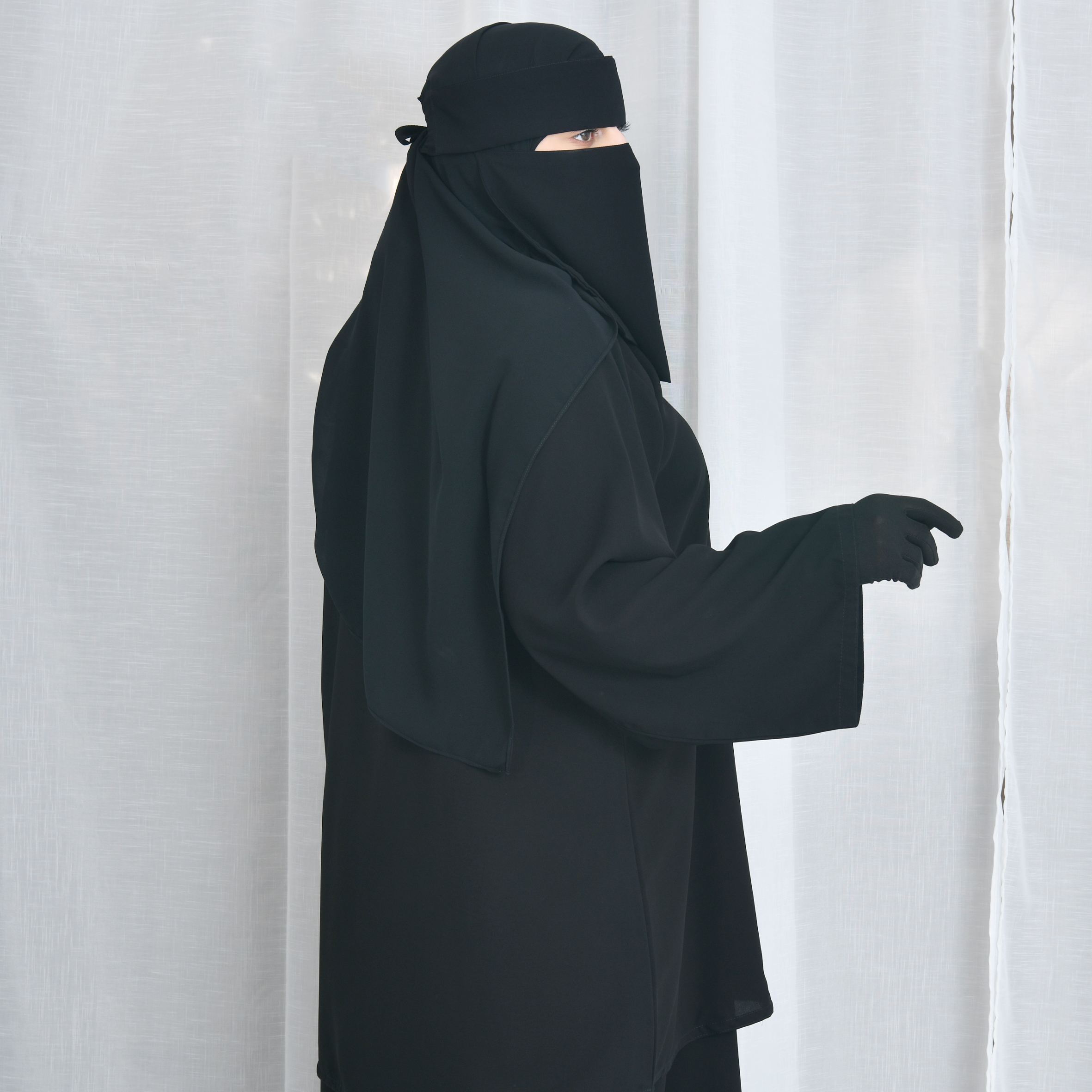  عباية كتف سادة بقطعتين متصلة 