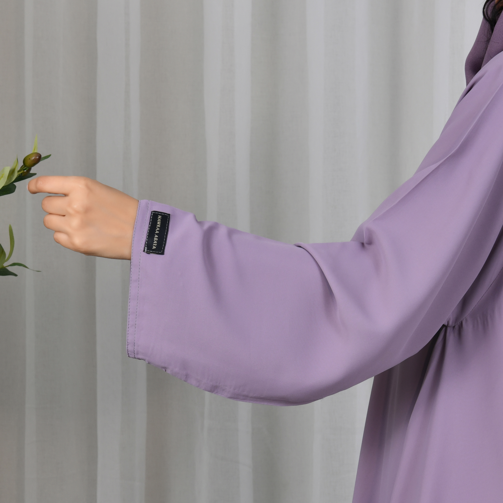  عباية صيفية لف بقصة كلوش باللون الافندر   