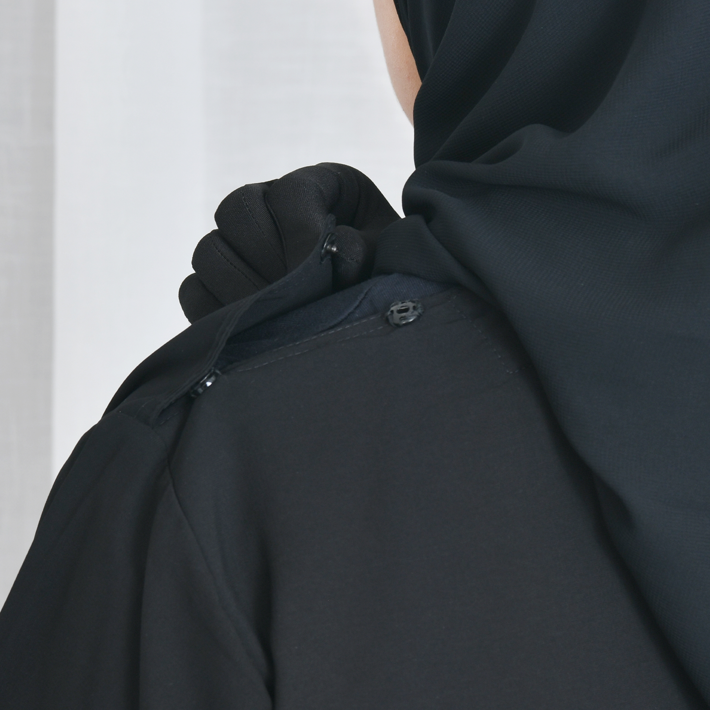  عباية كتف سادة بقطعتين متصلة 
