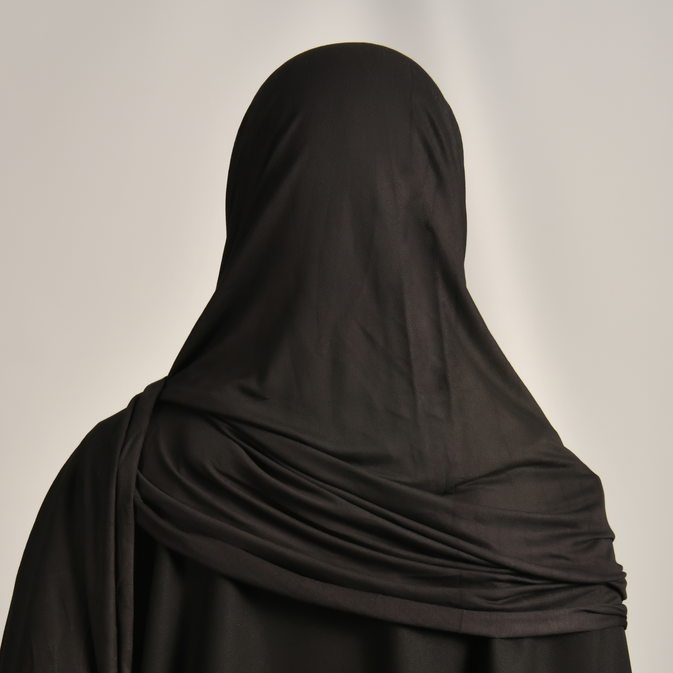  طرحة سوداء خامة قطنية 