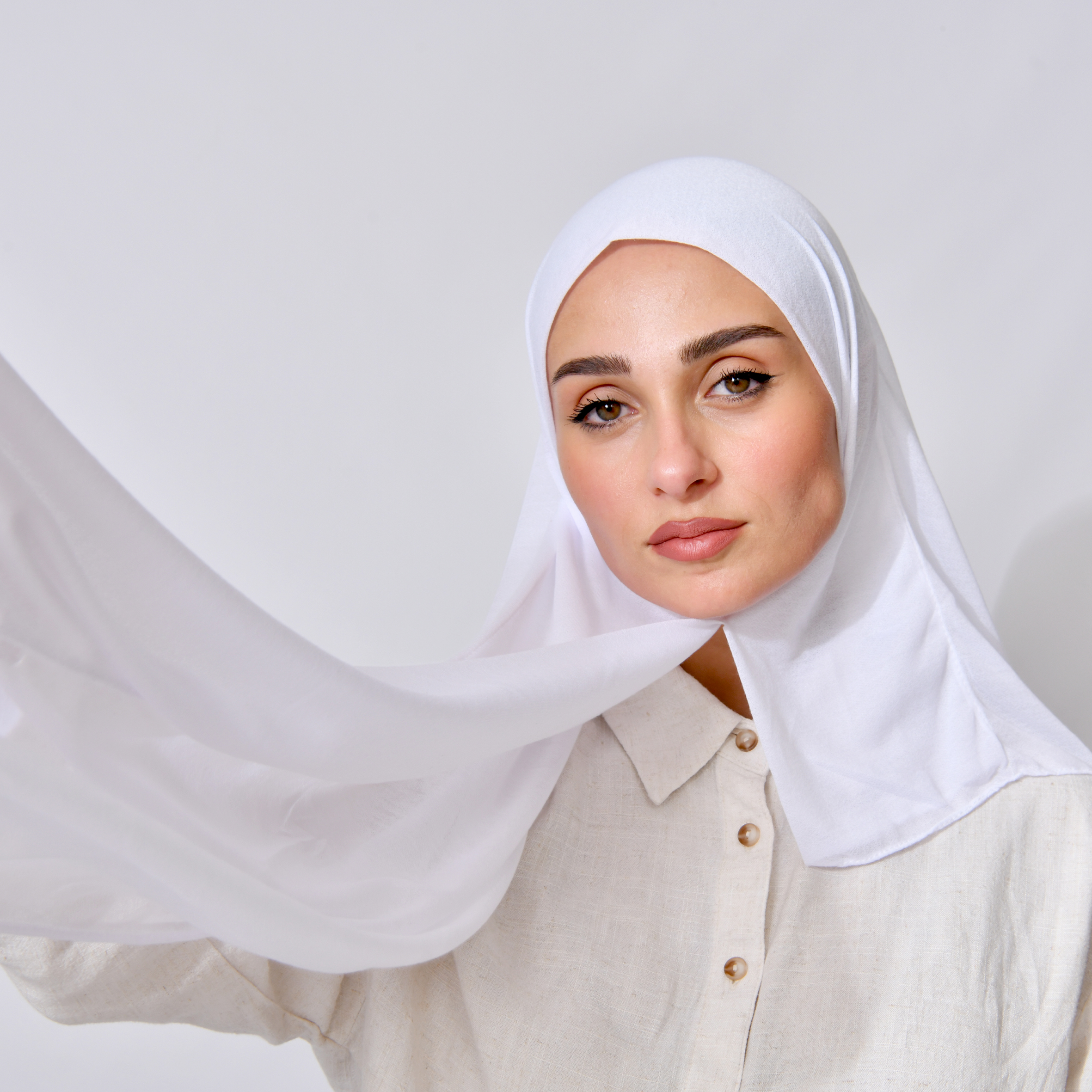  طرحة قطن ربع مبطنة من الامام بخياطة - ابيض 
