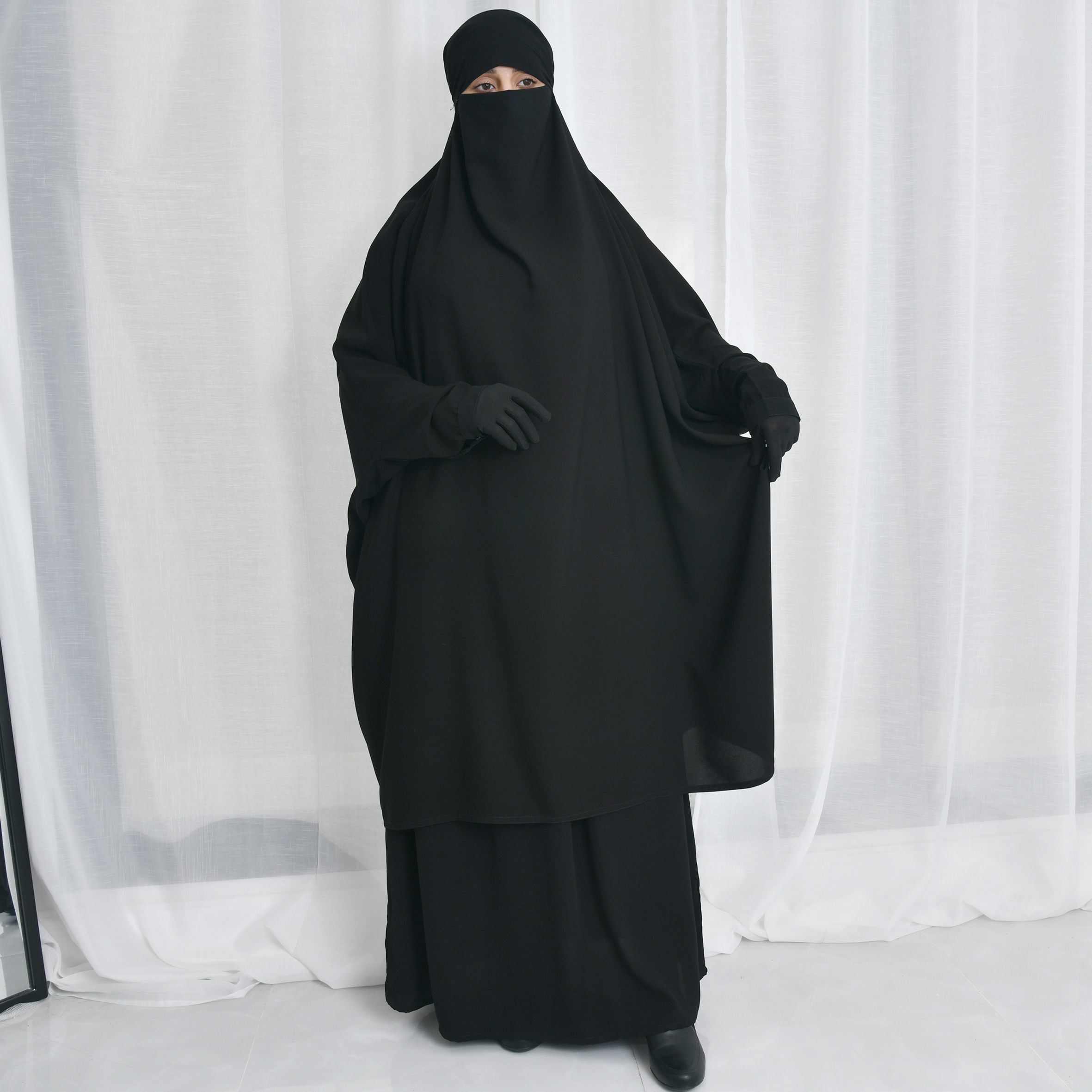  خمار بقطعتين عملي ومريح 