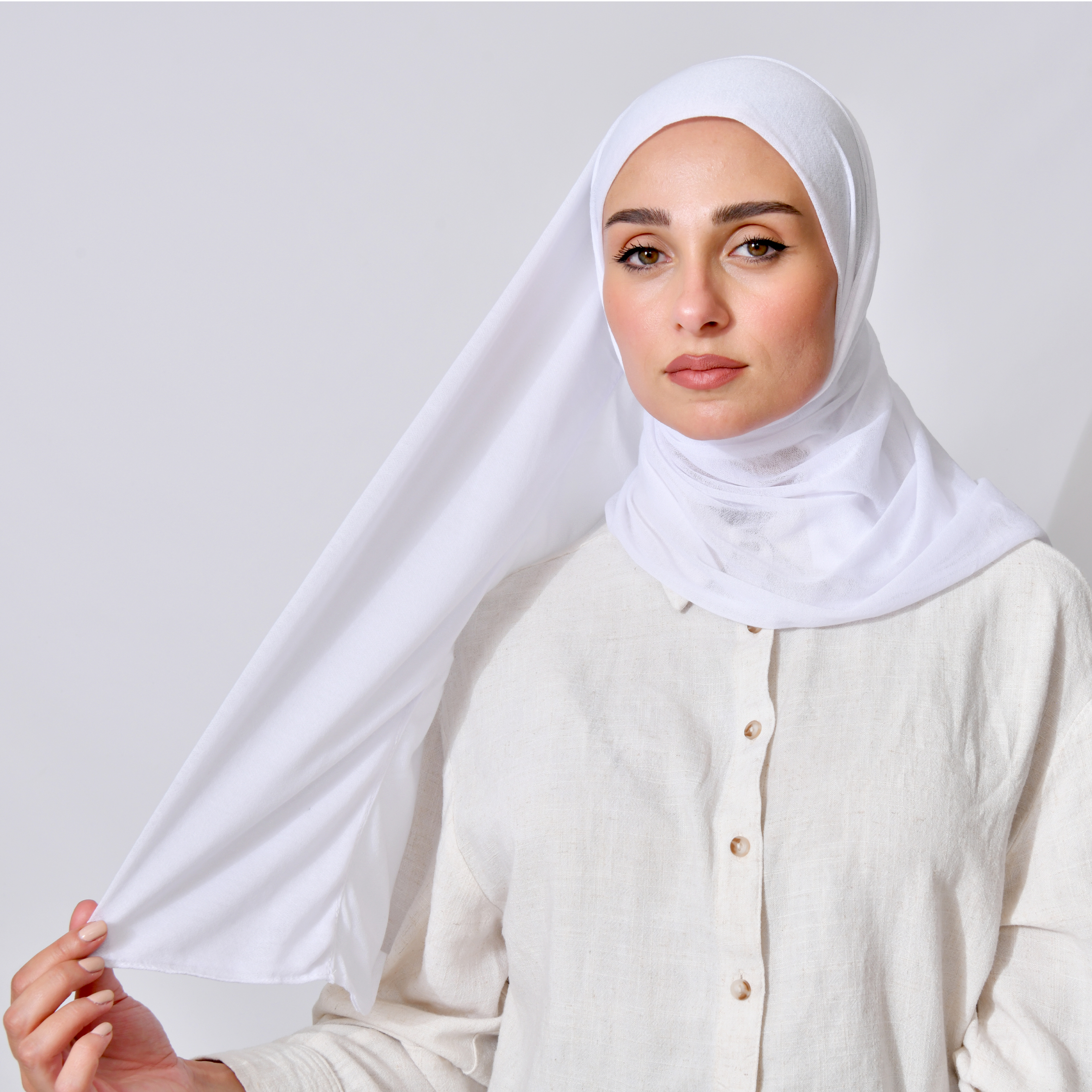  طرحة قطن ربع مبطنة من الامام بخياطة - ابيض 