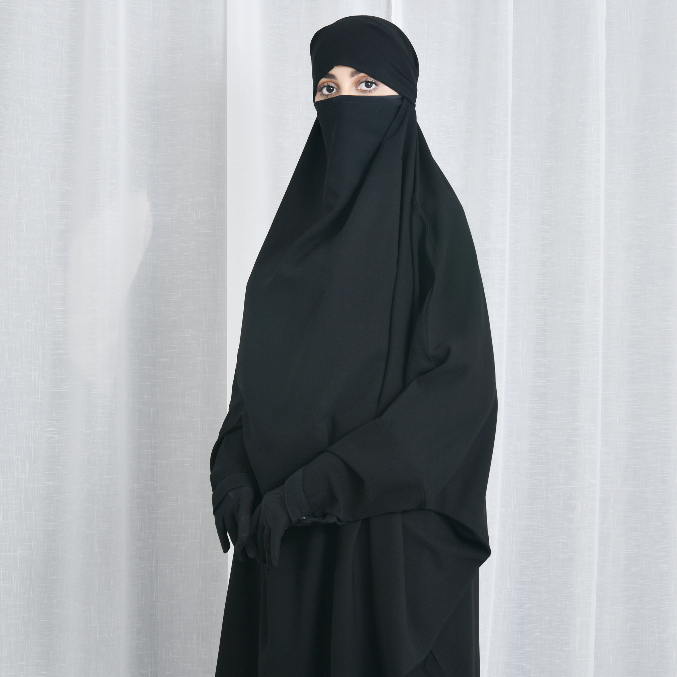  خمار بقطعتين عملي وواسع 
