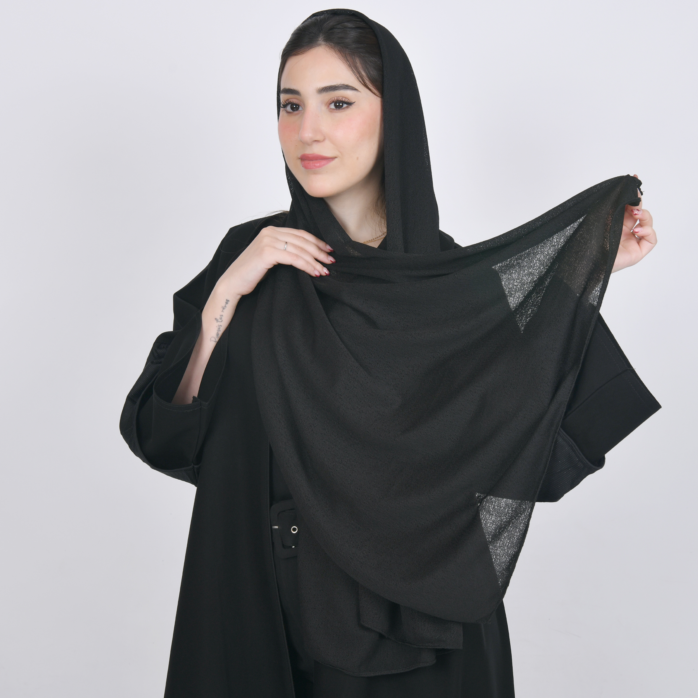  طرحه شاش بلون الاسود 
