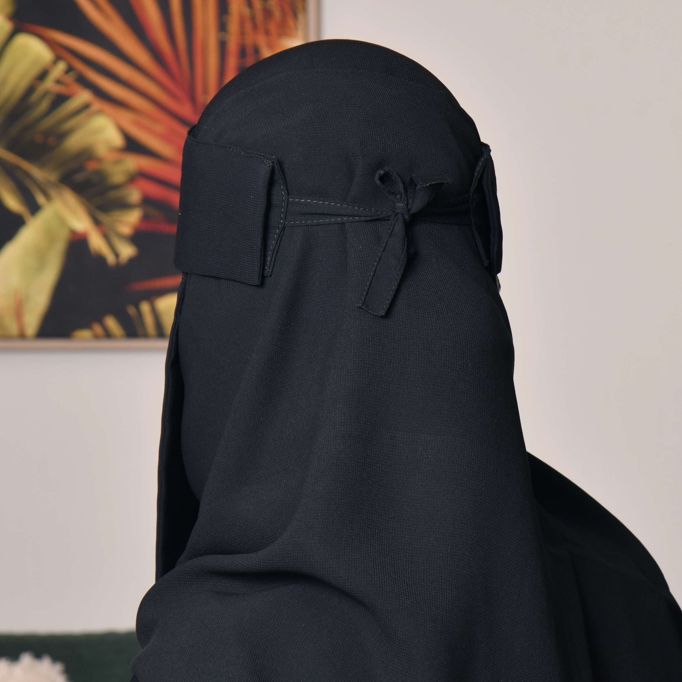  نقاب شمسي قصير بمطاطين و ربطة بلوقو 