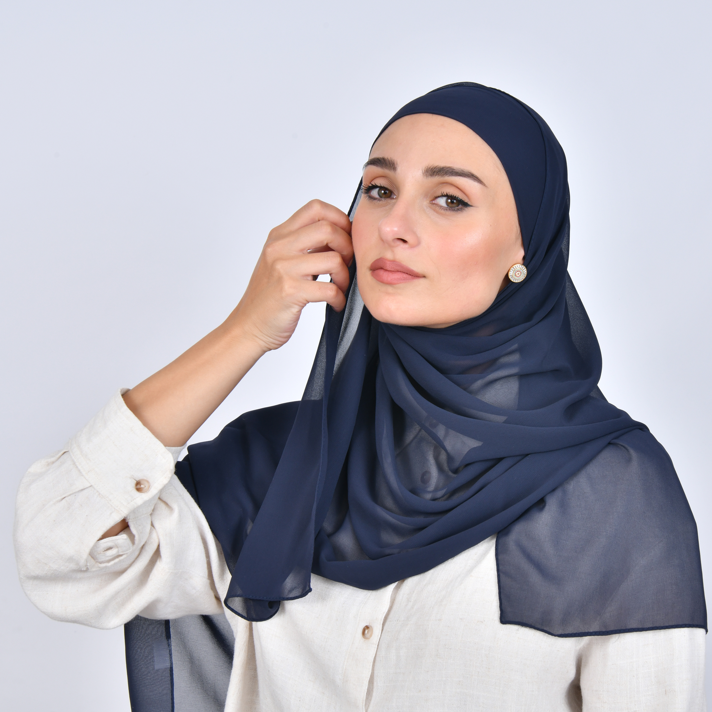  طرحة شيفون بربطة اغلاق - كحلي 