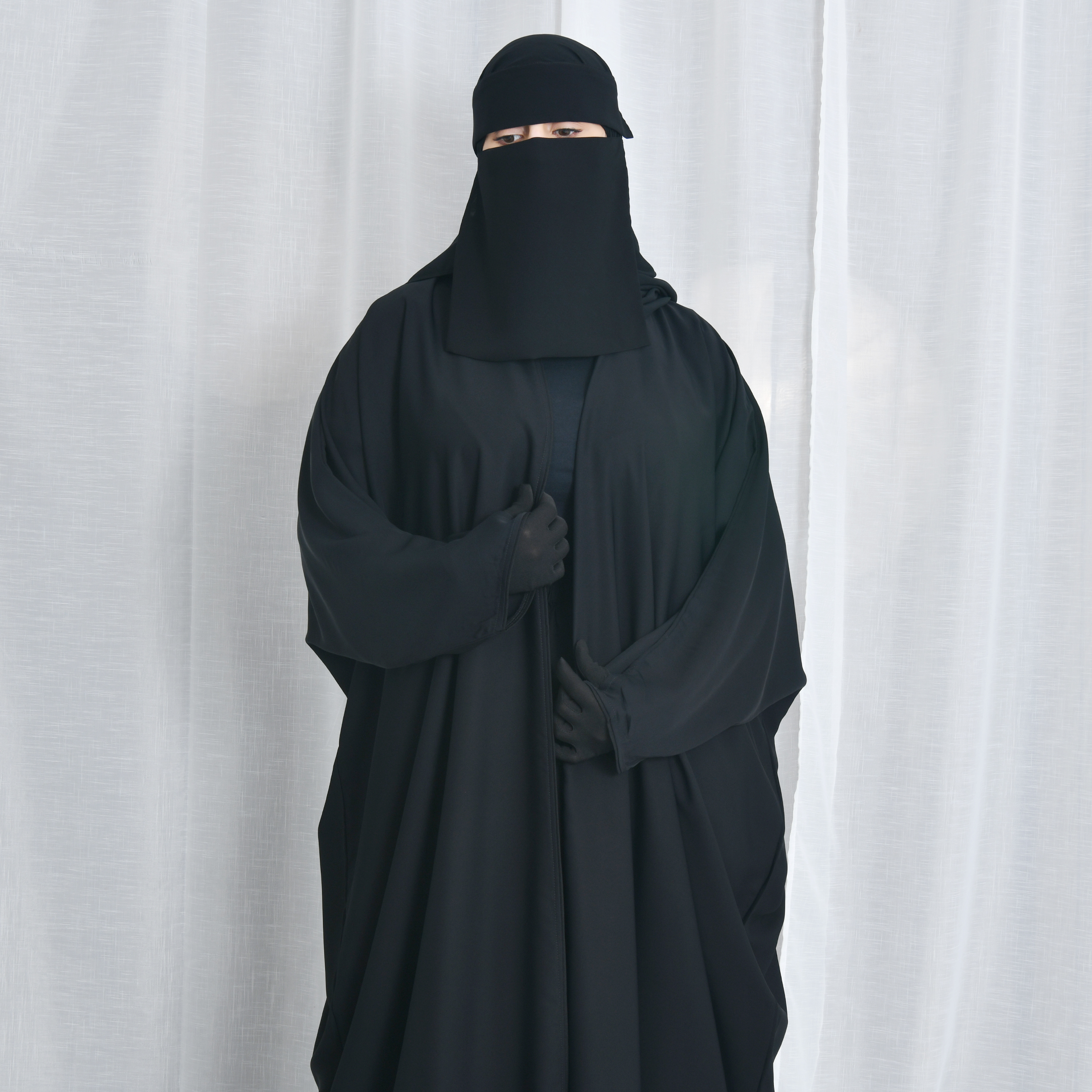  عباية كتف سوداء سادة ربع بشت بكم بفتحة اصبع 
