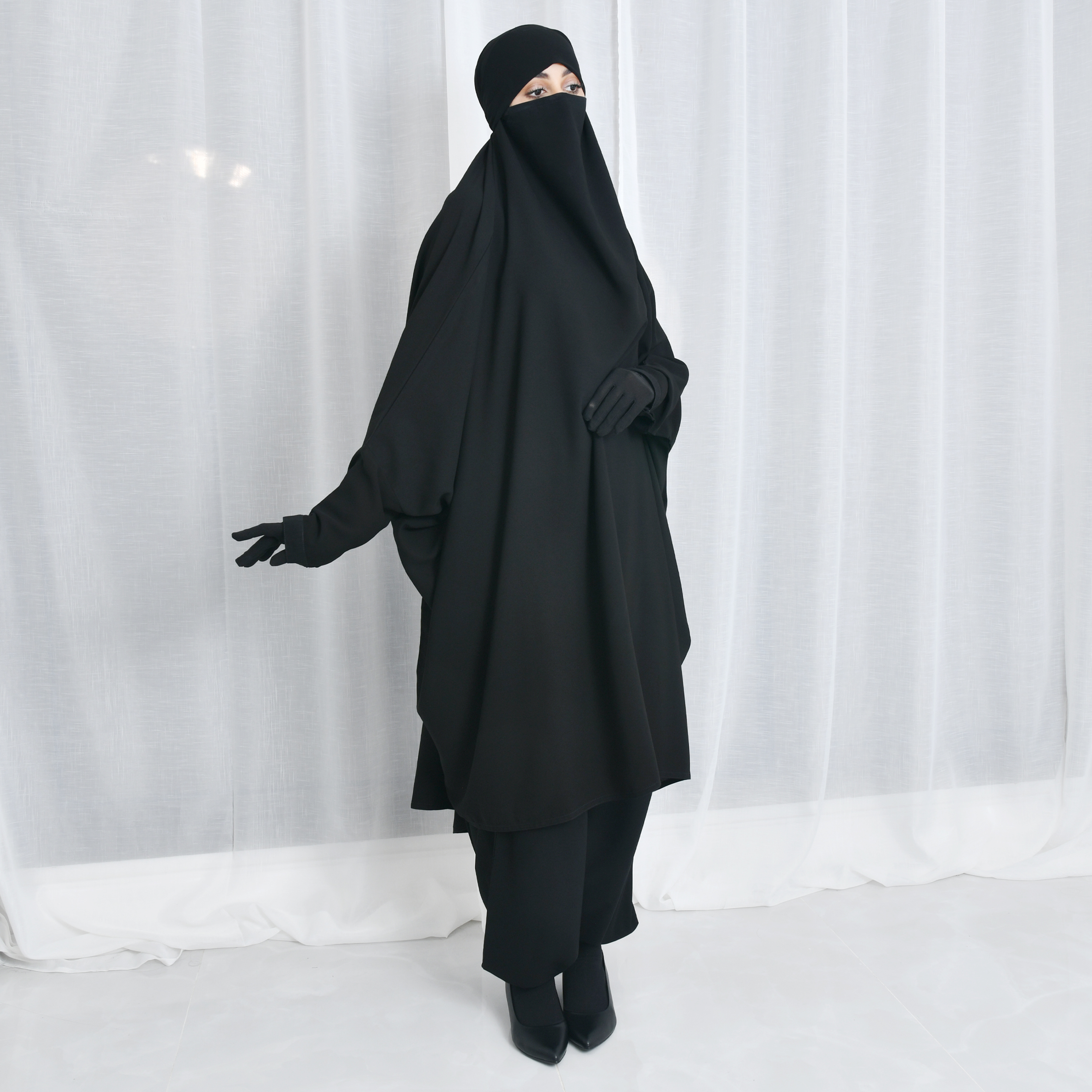  خمار بقطعتين عملي وواسع 