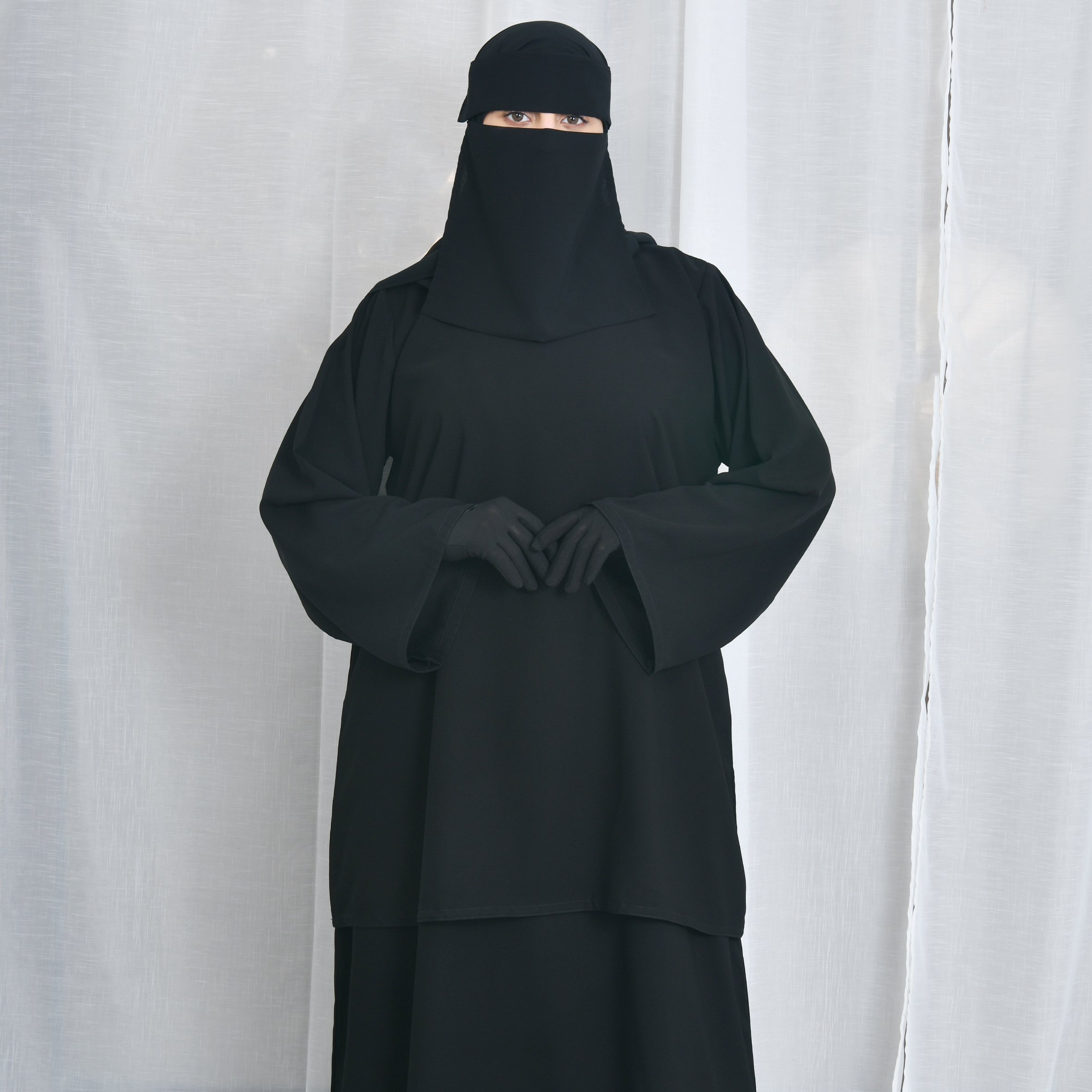  عباية كتف سادة بقطعتين متصلة 