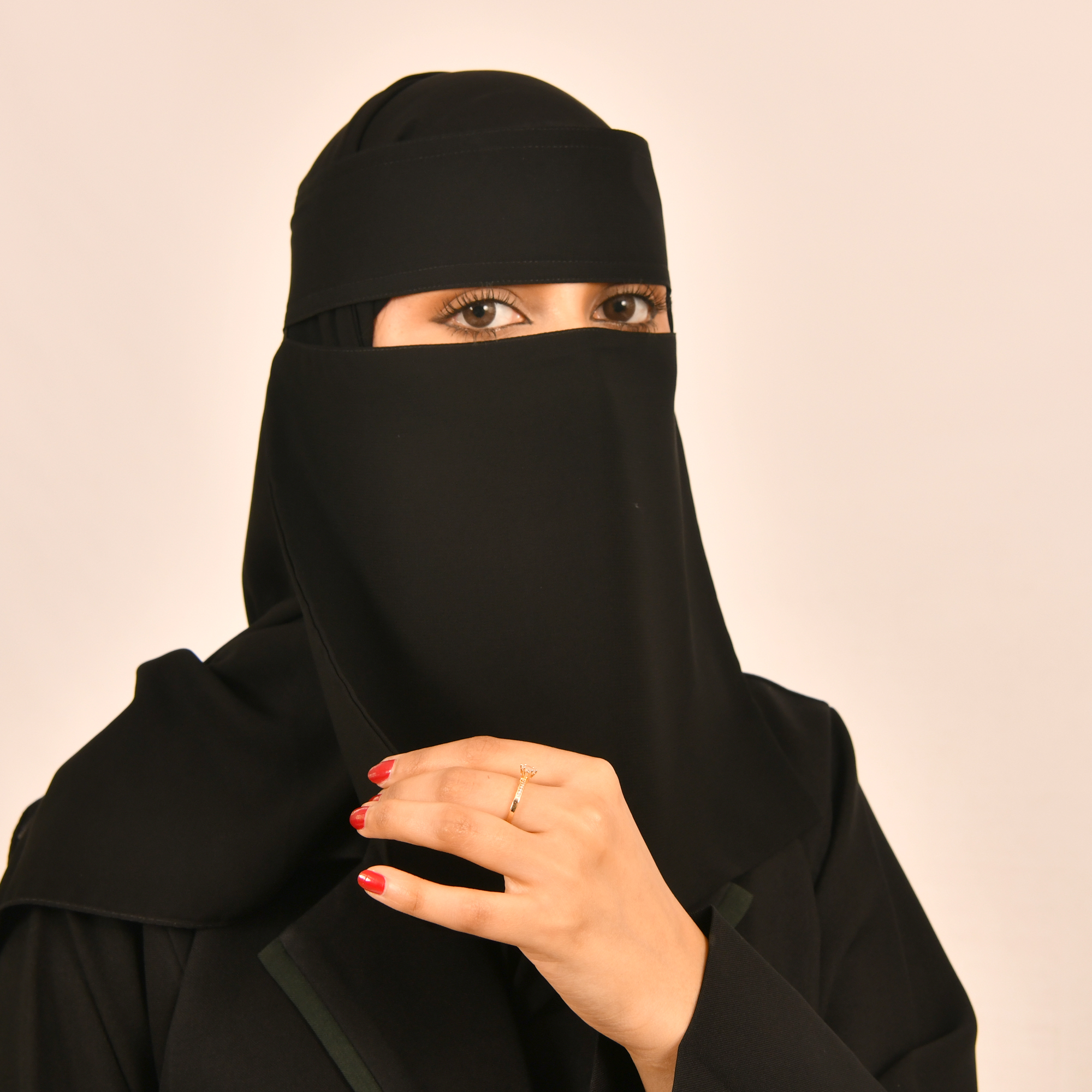  نقاب بقطعة اغلاق 