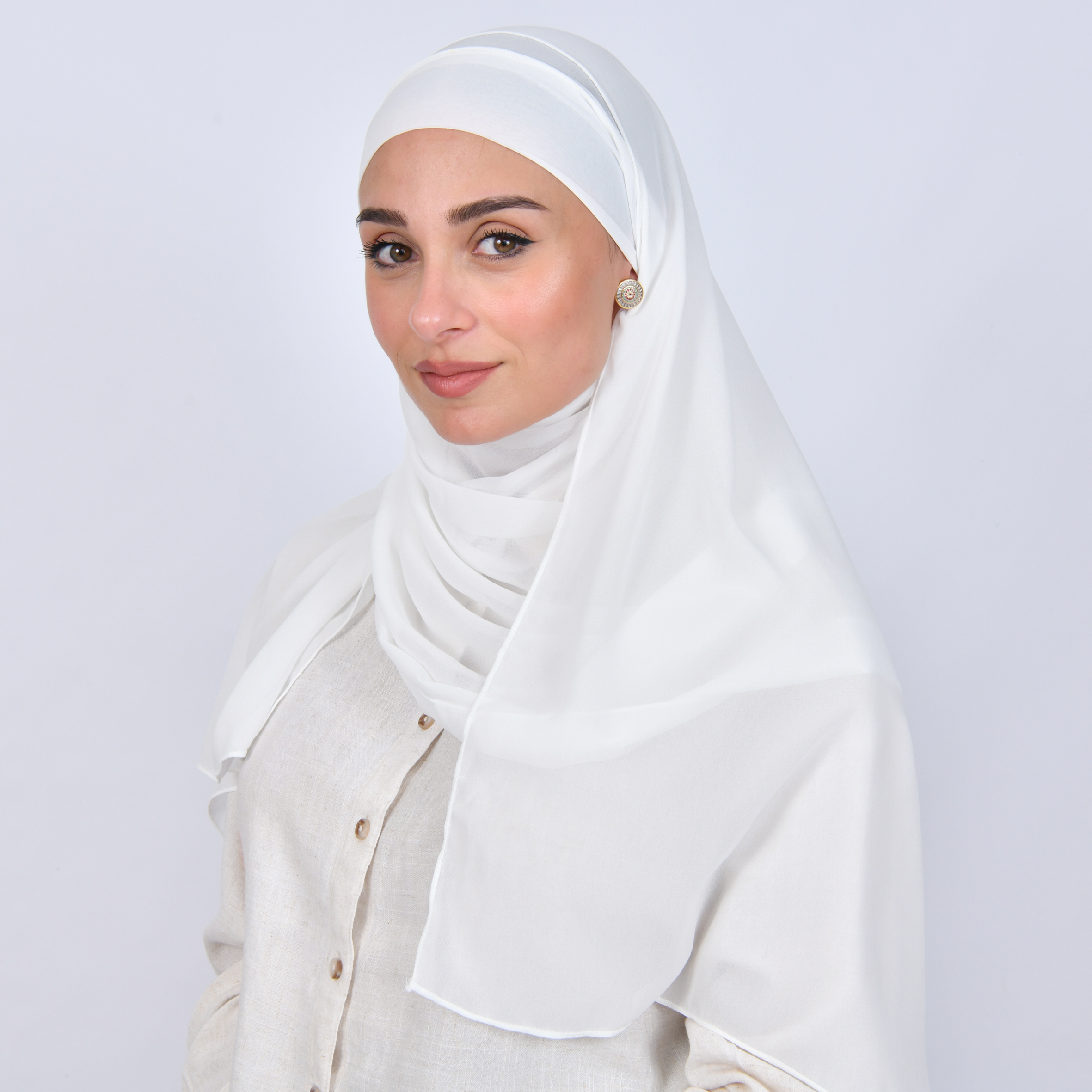  طرحة شيفون بربطة اغلاق - اوف وايت 