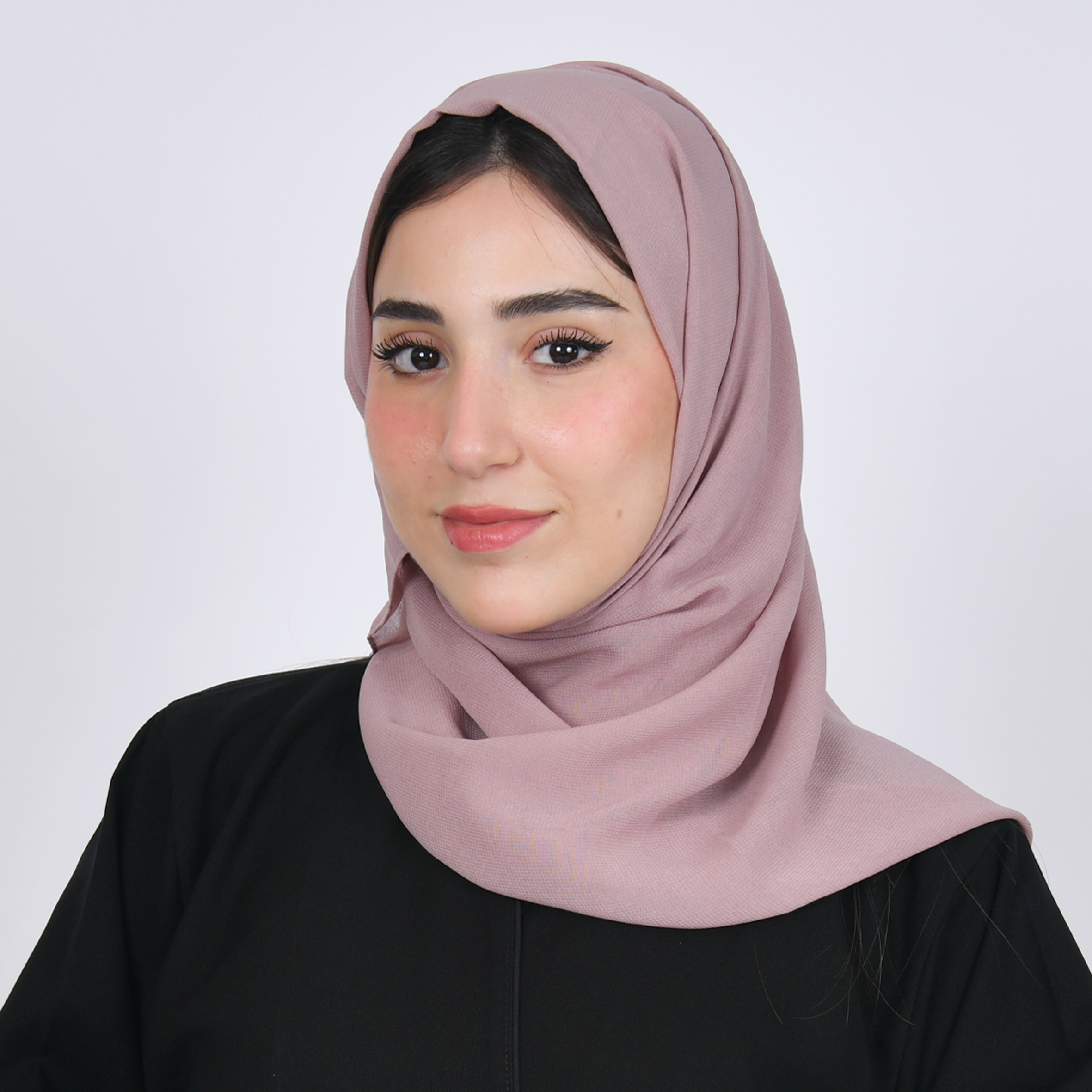  طرحه حرير بلون البمبي الوردي 