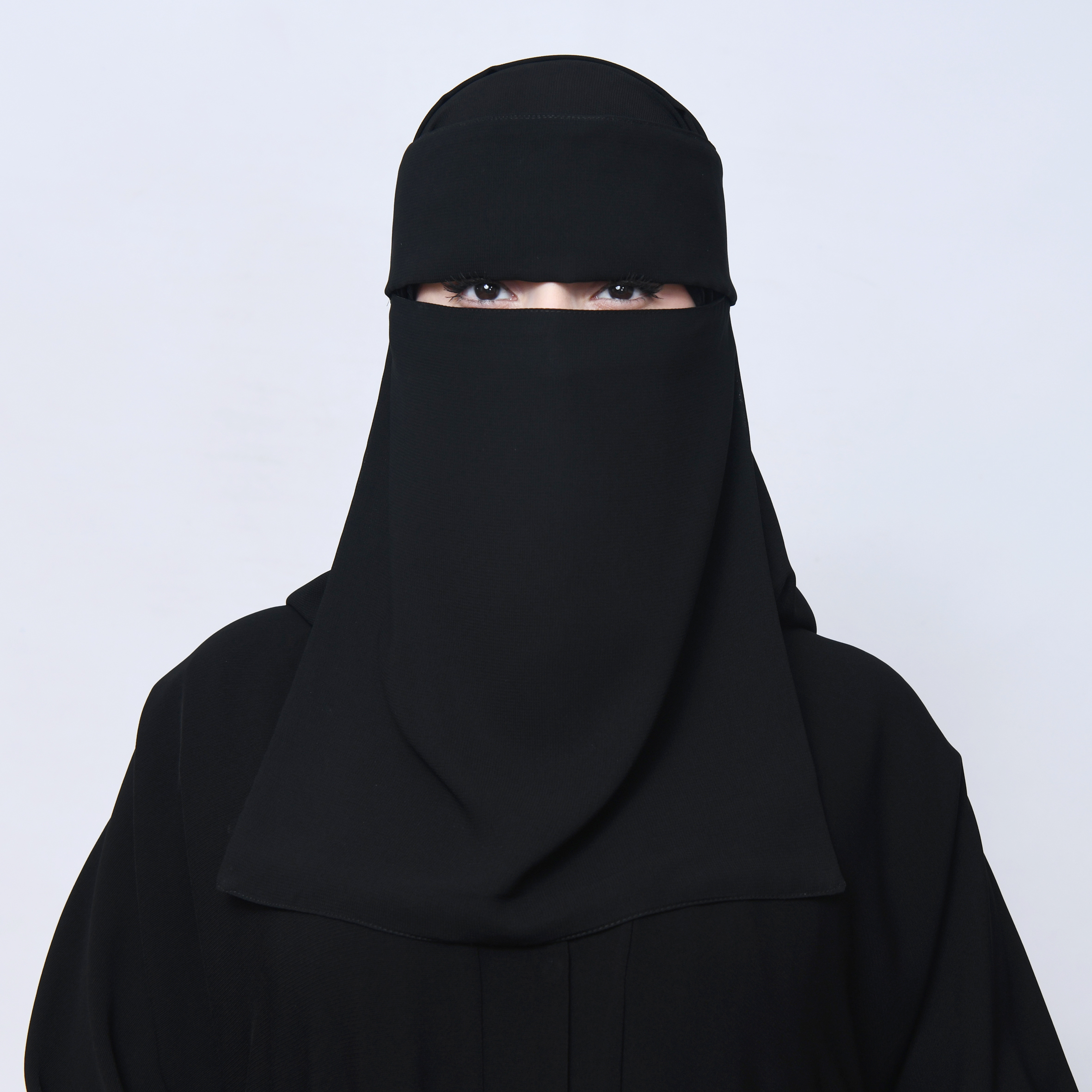  نقاب شمسي طويل ببطانة حريرية و رباط اغلاق 