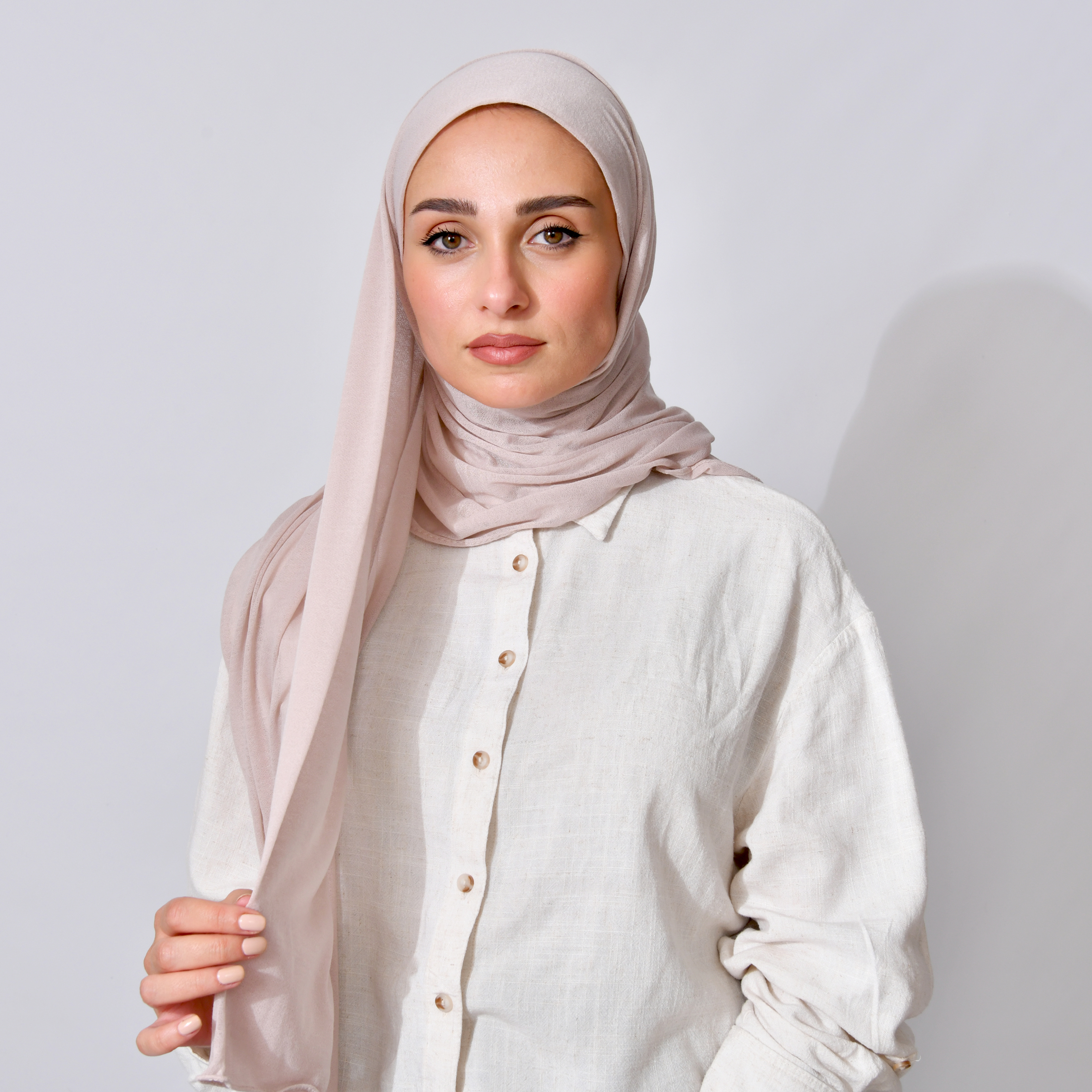  طرحة قطن ربع مبطنة من الامام بخياطة - العاج الوردي (blush beige) 
